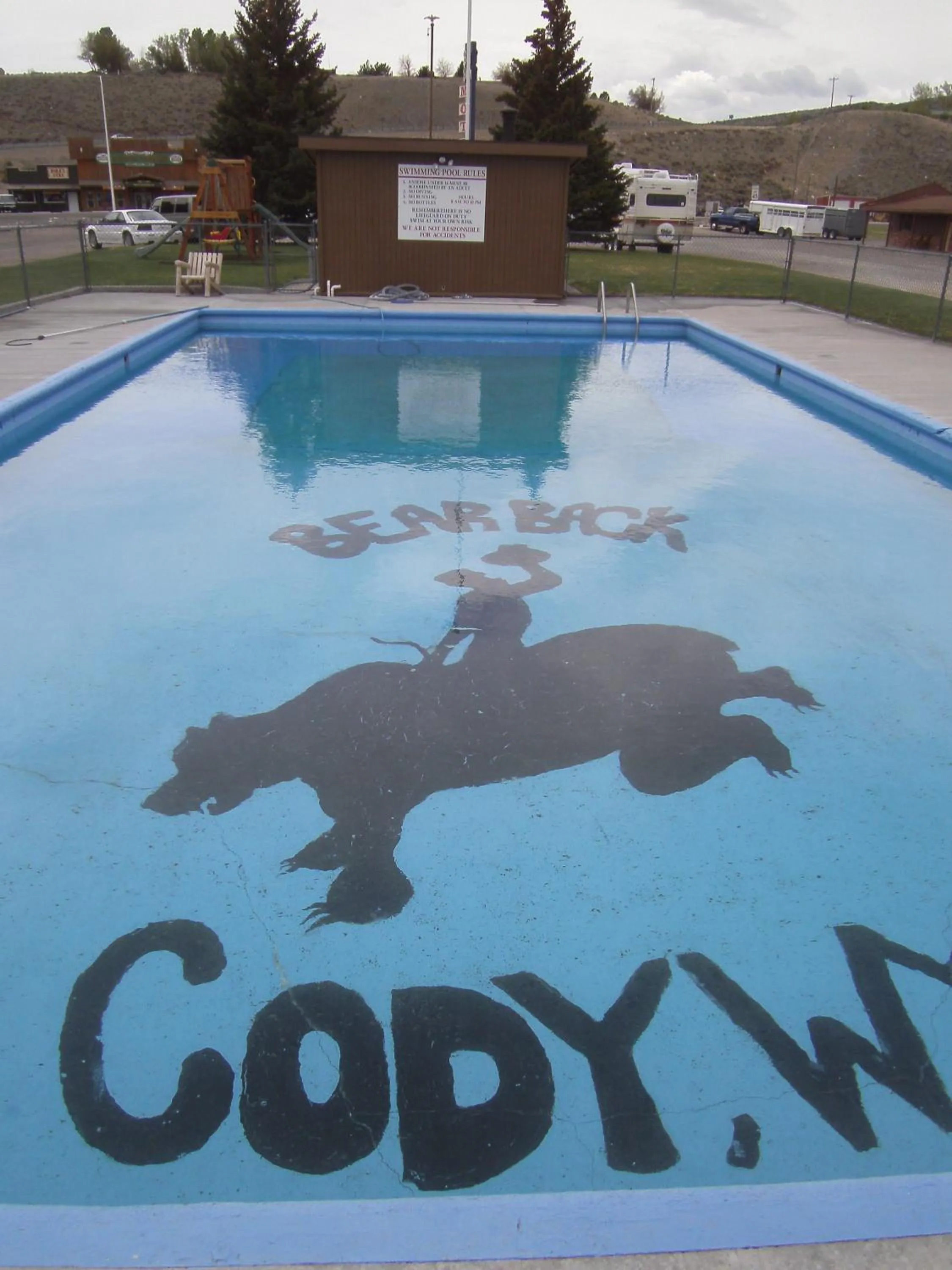 Swimming pool in Big Bear Motel