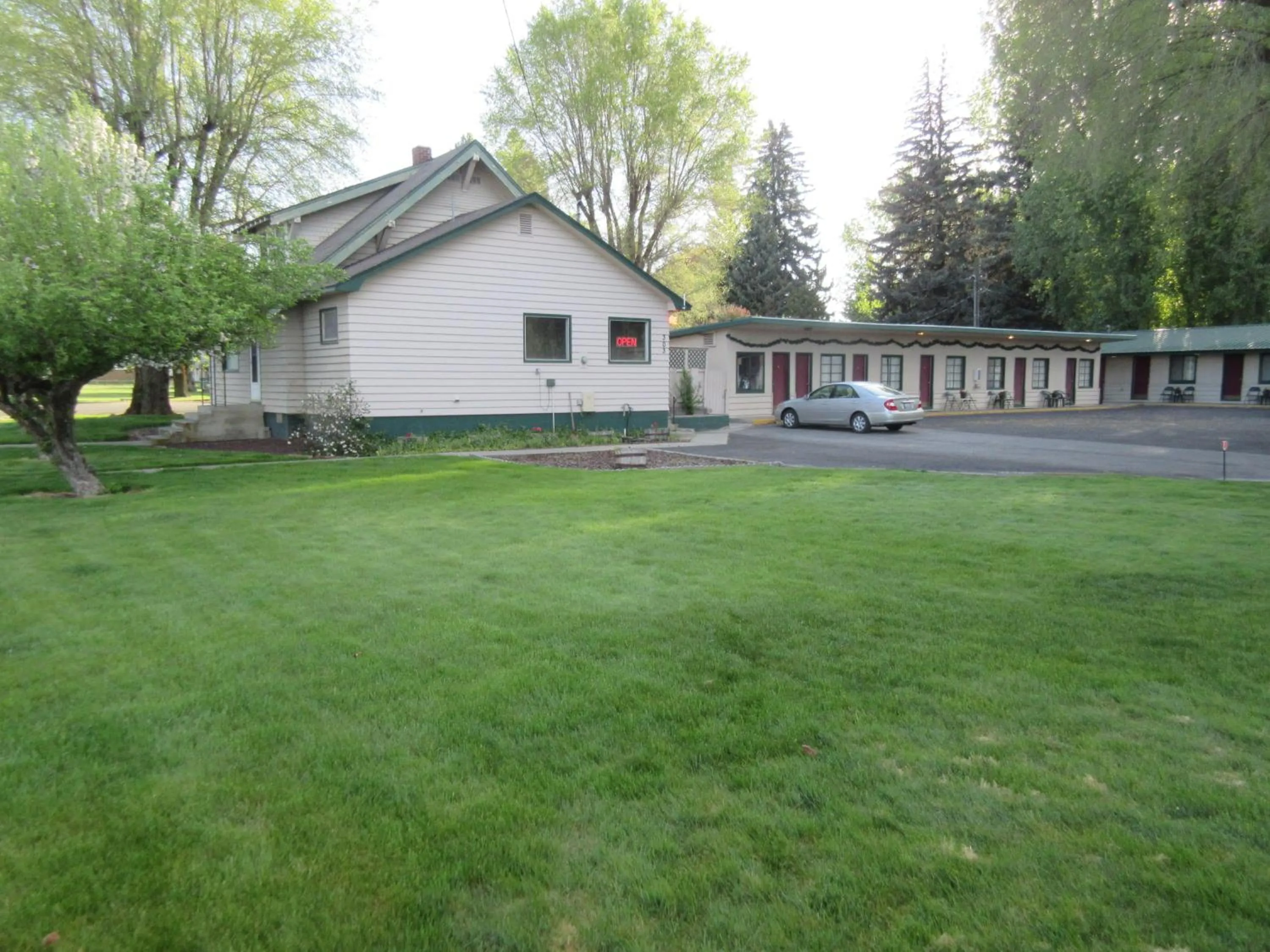 The Willows Motel
