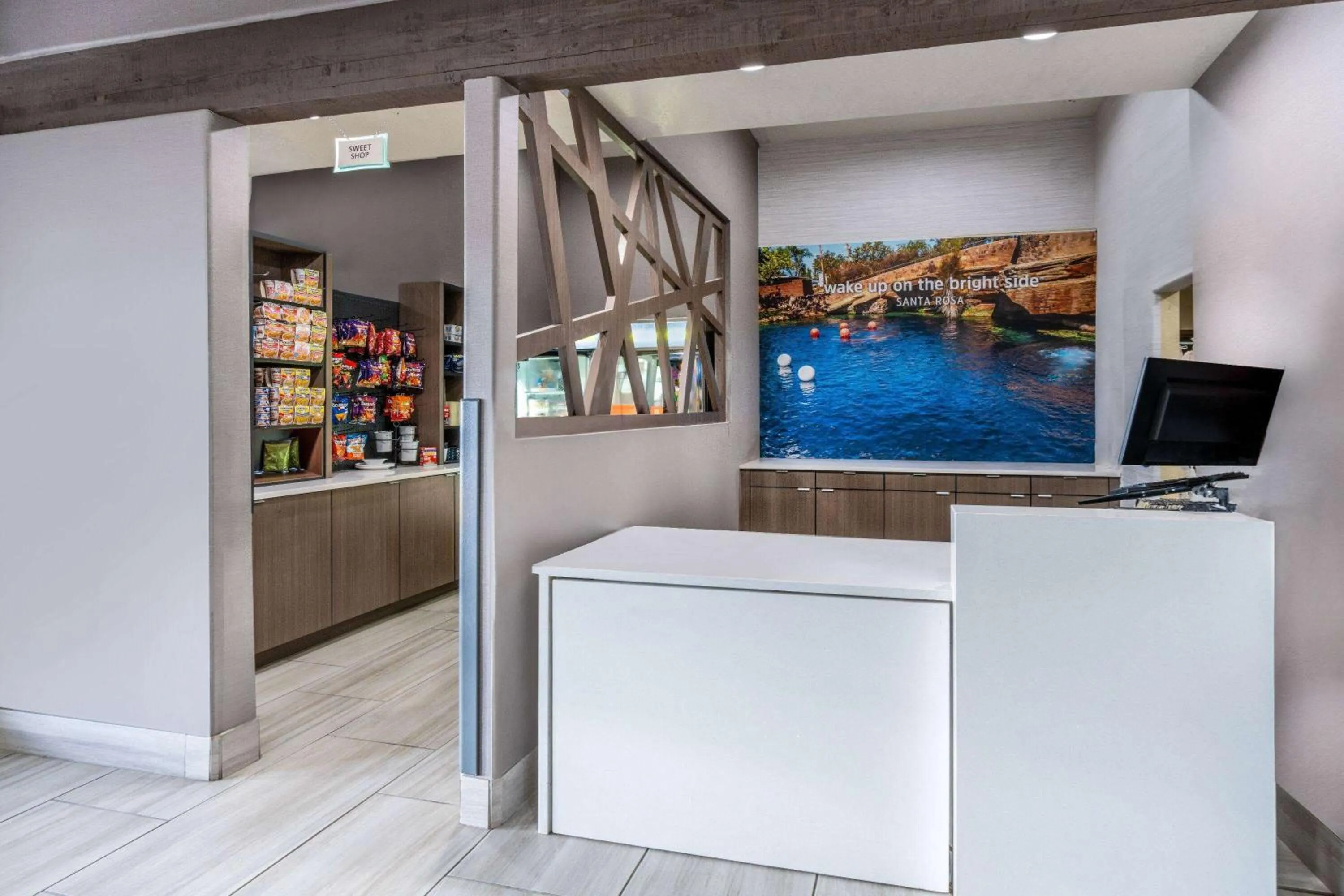 Lobby or reception in La Quinta by Wyndham Santa Rosa