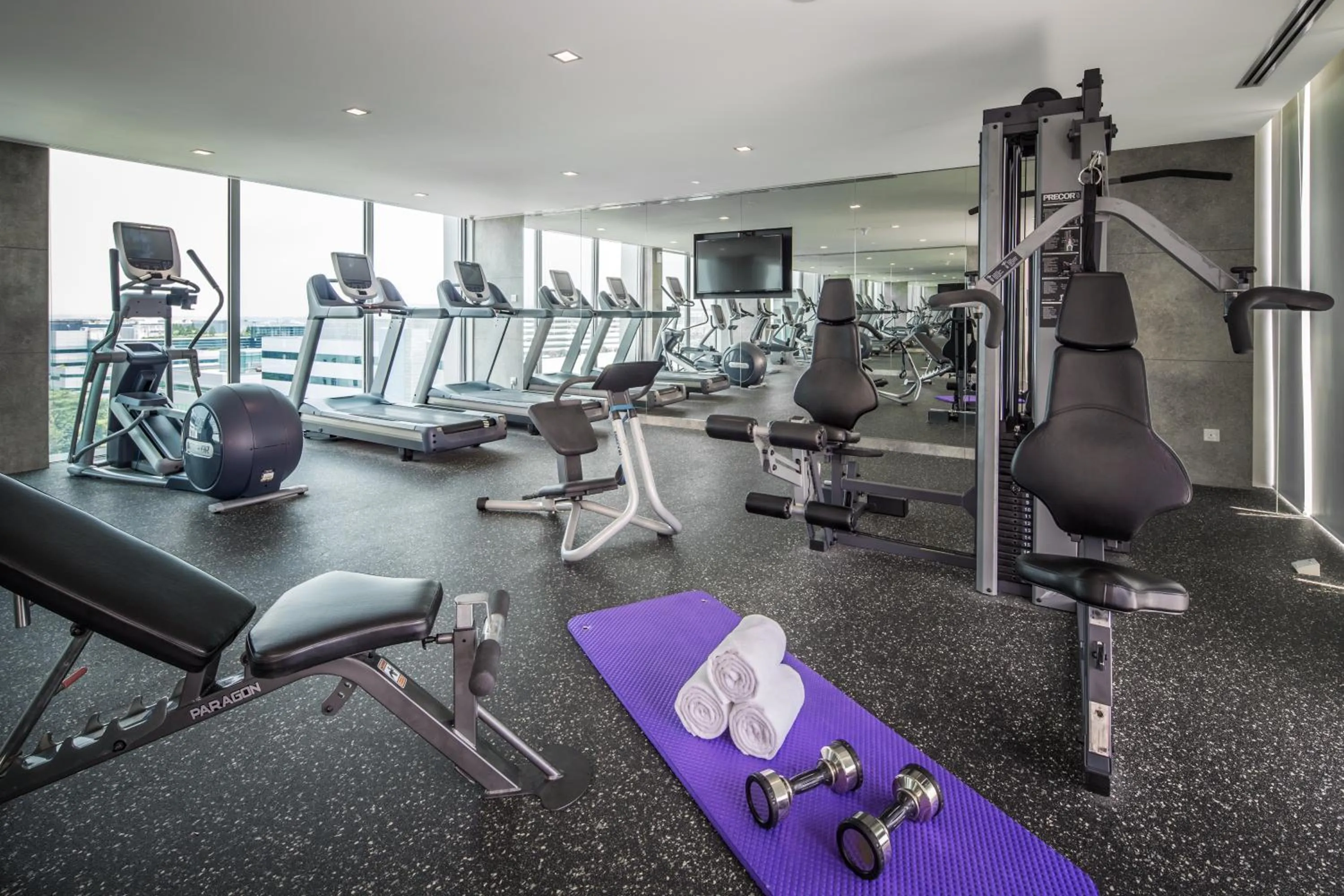 Fitness centre/facilities in Park Avenue Changi