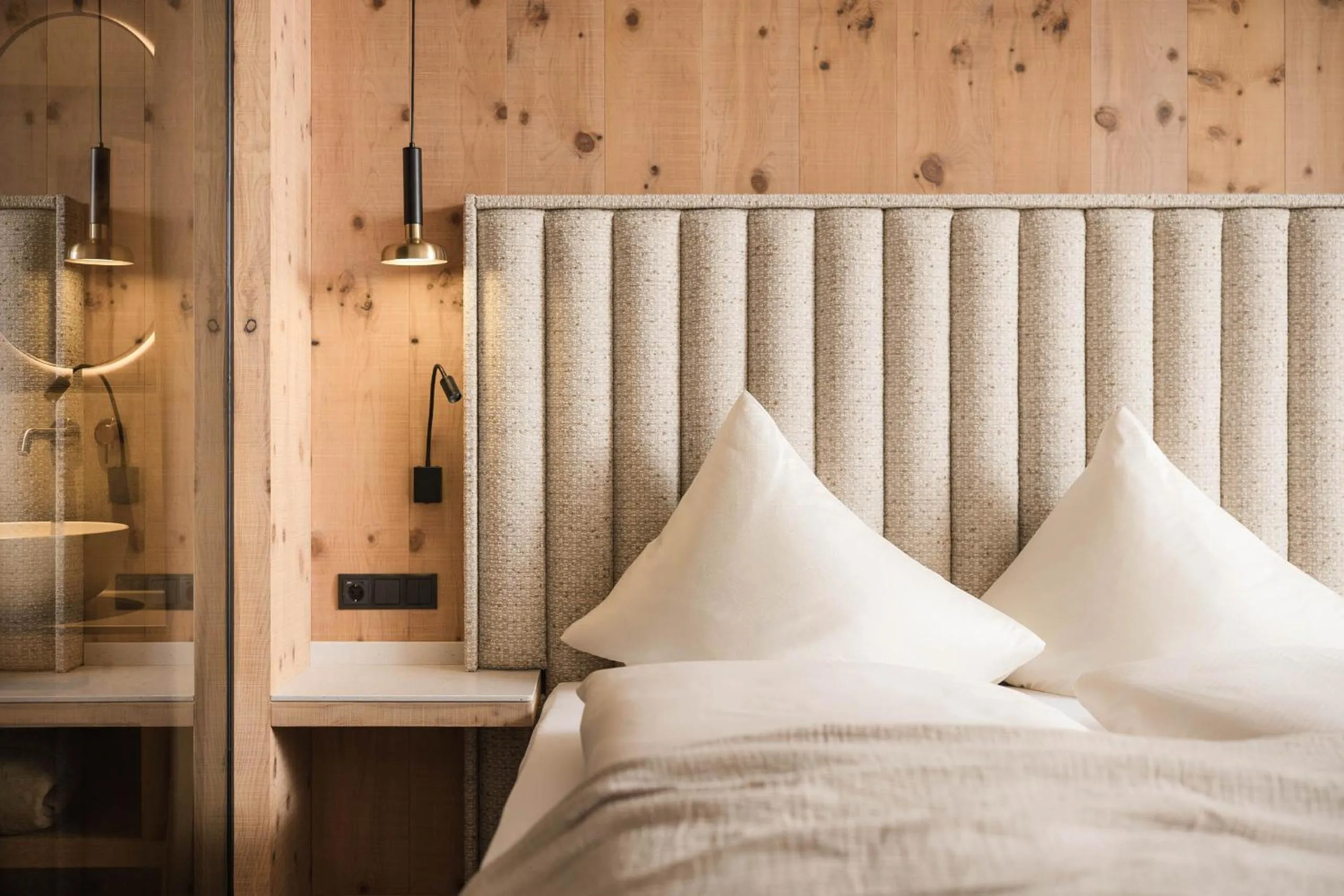 Photo of the whole room, Bed in Forster's Naturresort