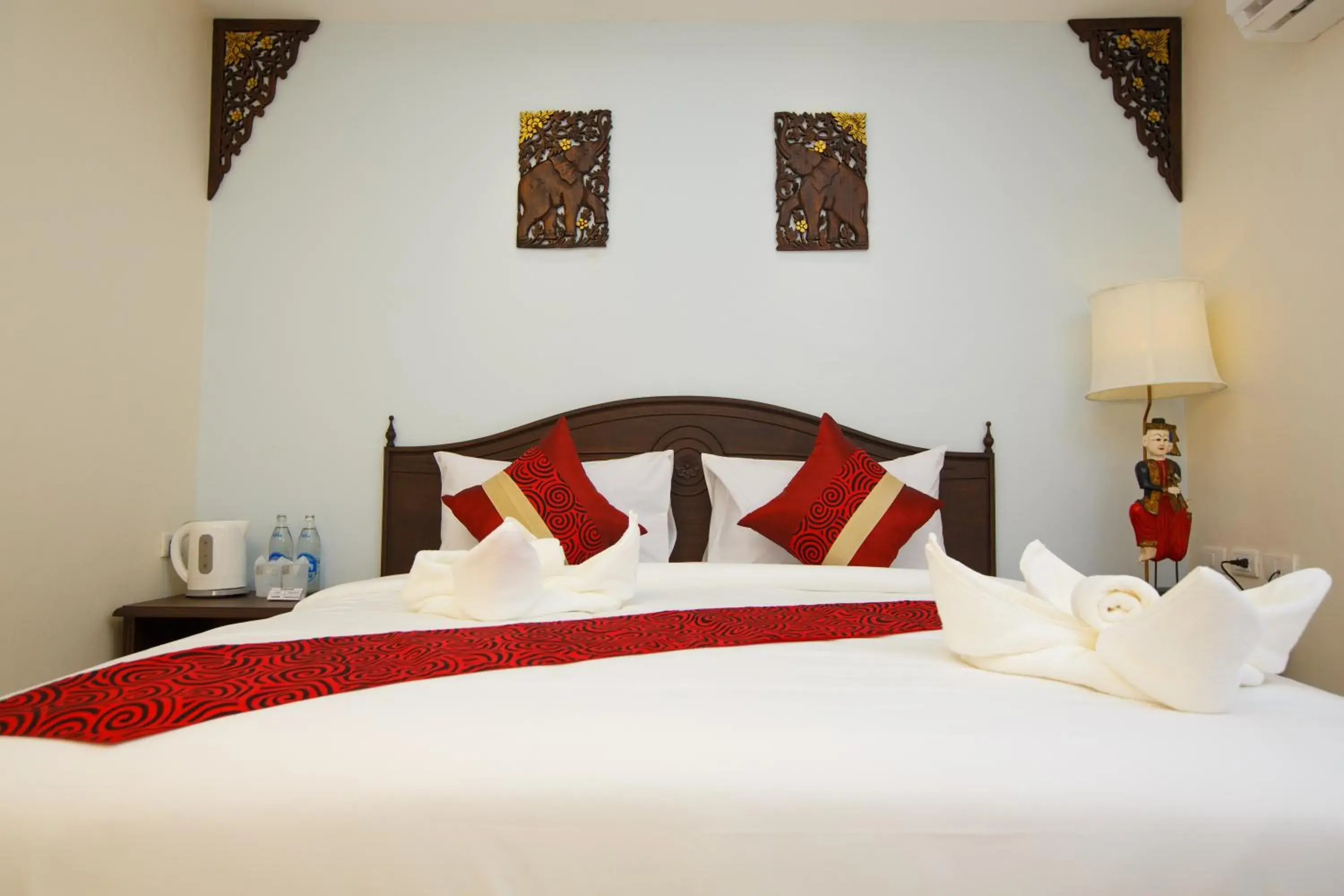 Bed in Chang Siam Inn Bed in Chang Siam Inn