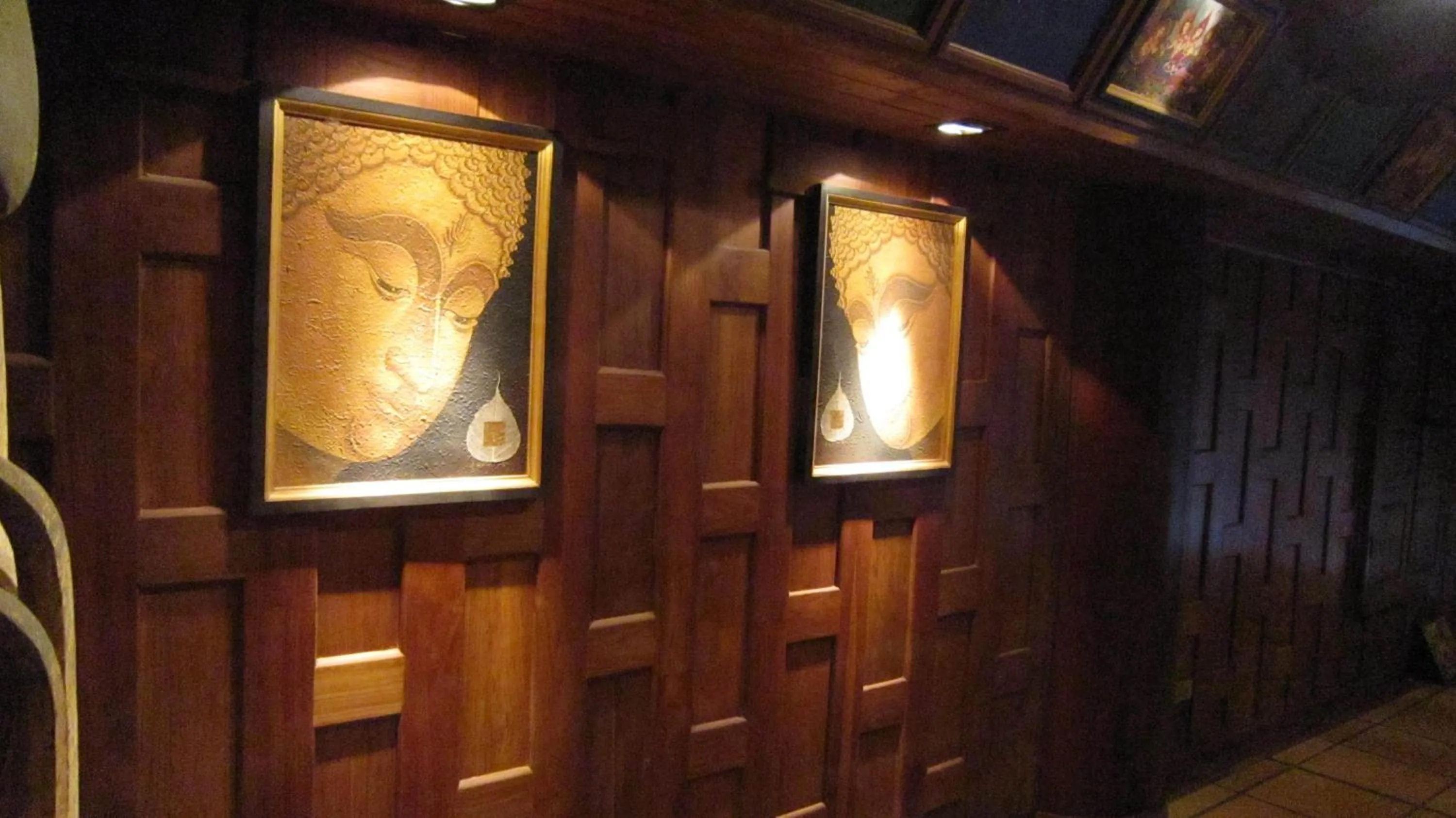 Decorative detail in Chang Siam Inn