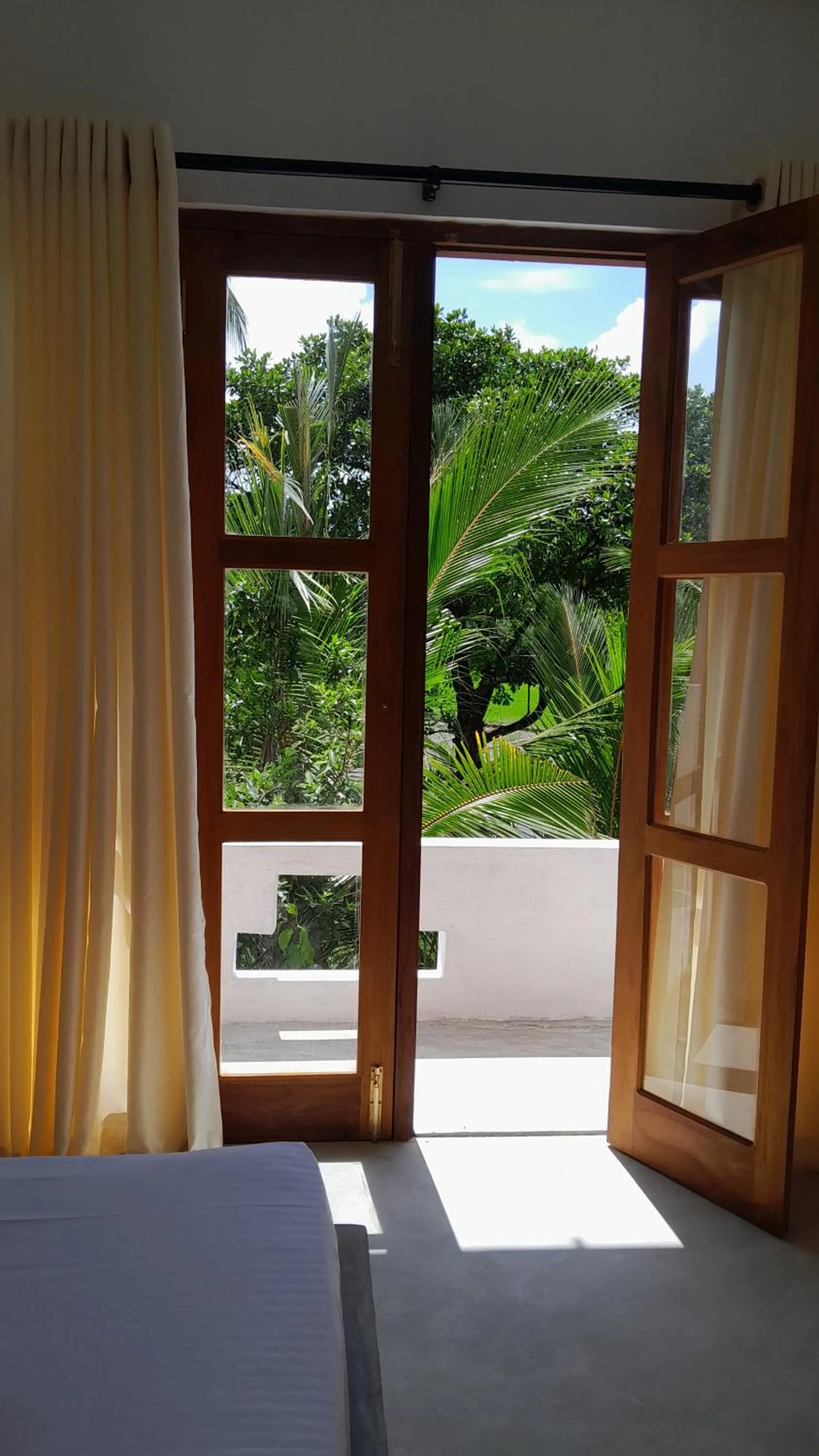 View (from property/room), Bed in Field Island Villa - Ahangama