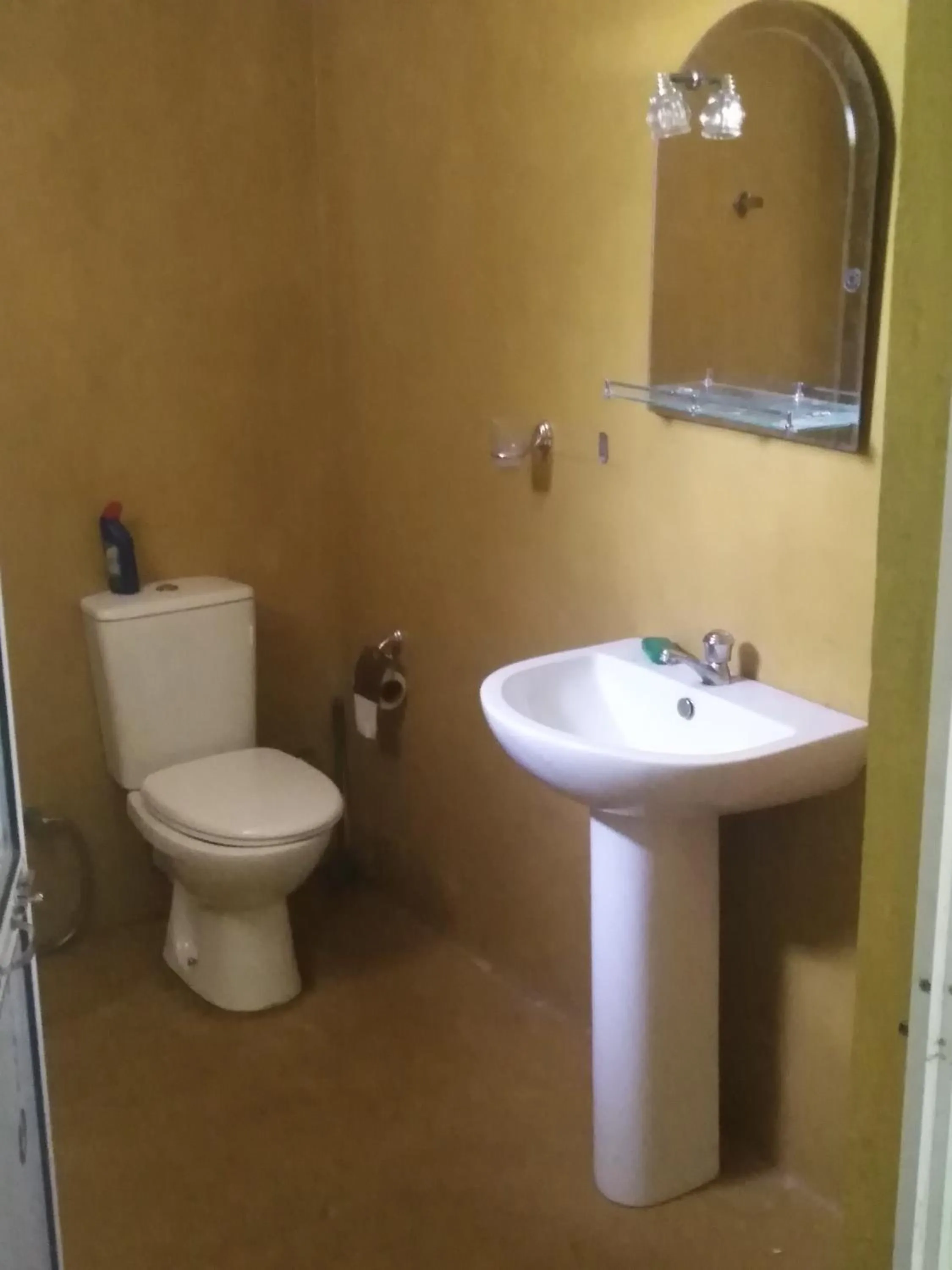 Bathroom in Field Island Villa - Ahangama