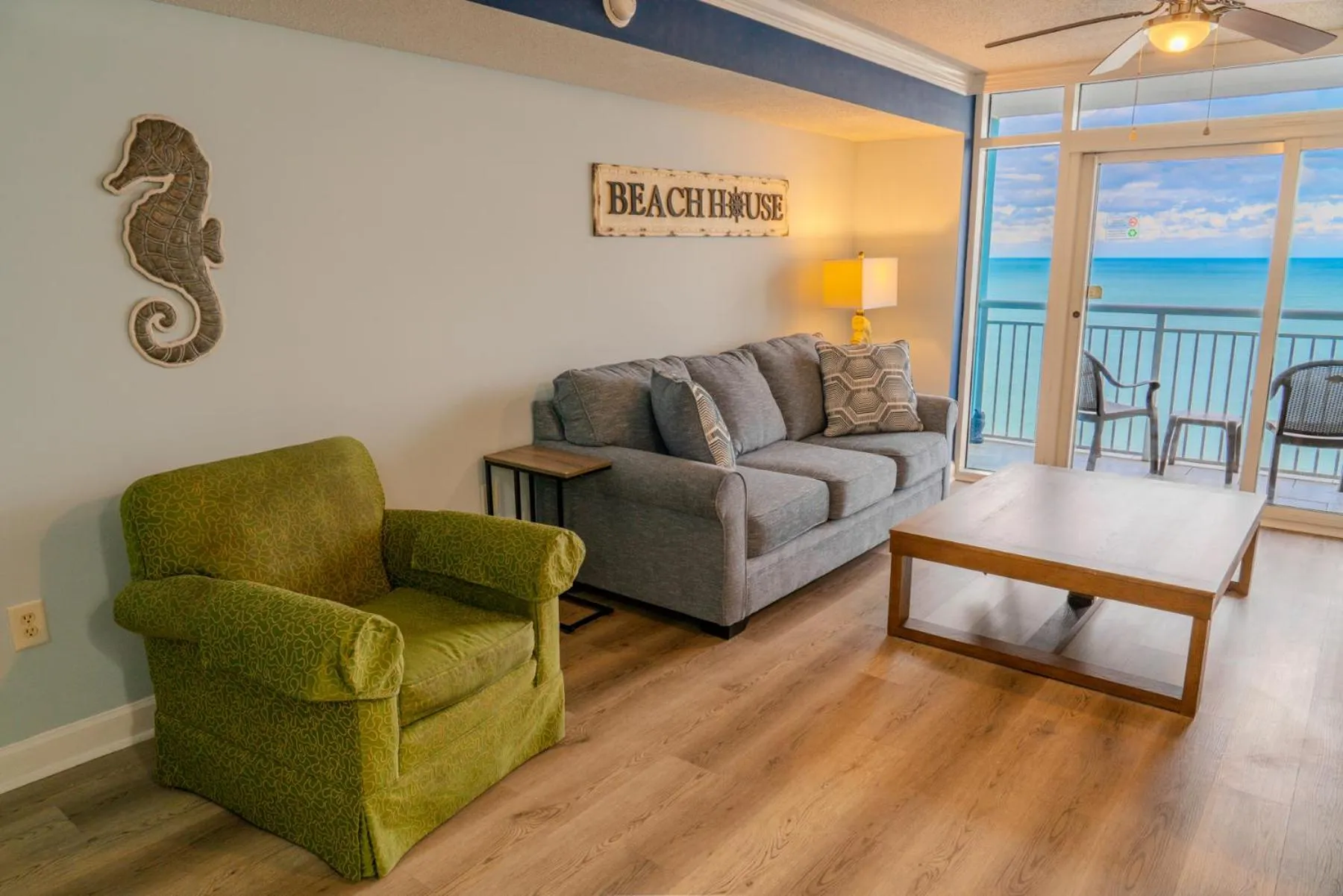 Living room in Paradise 1408