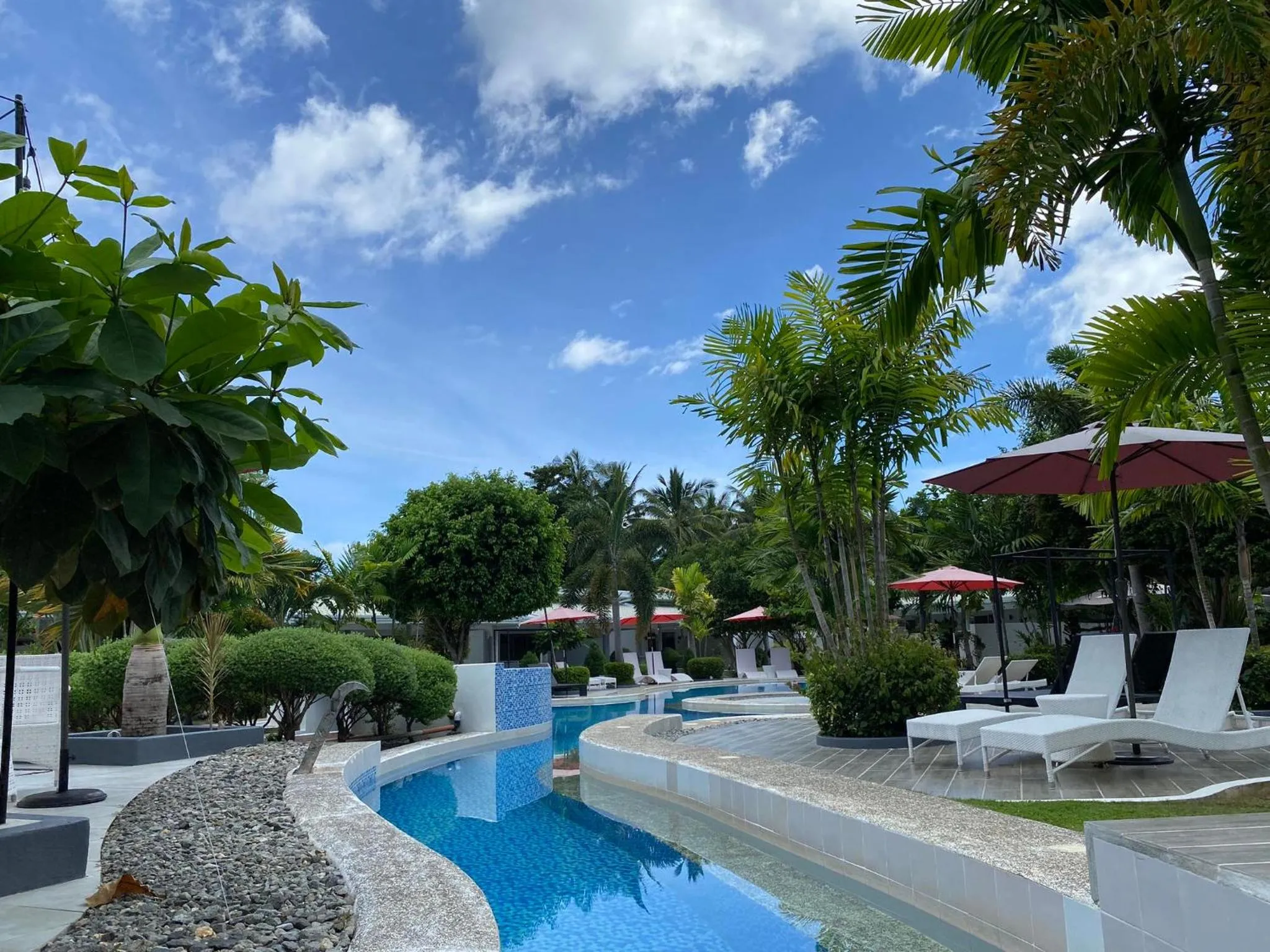 Swimming pool in Marina Point Bay Resort