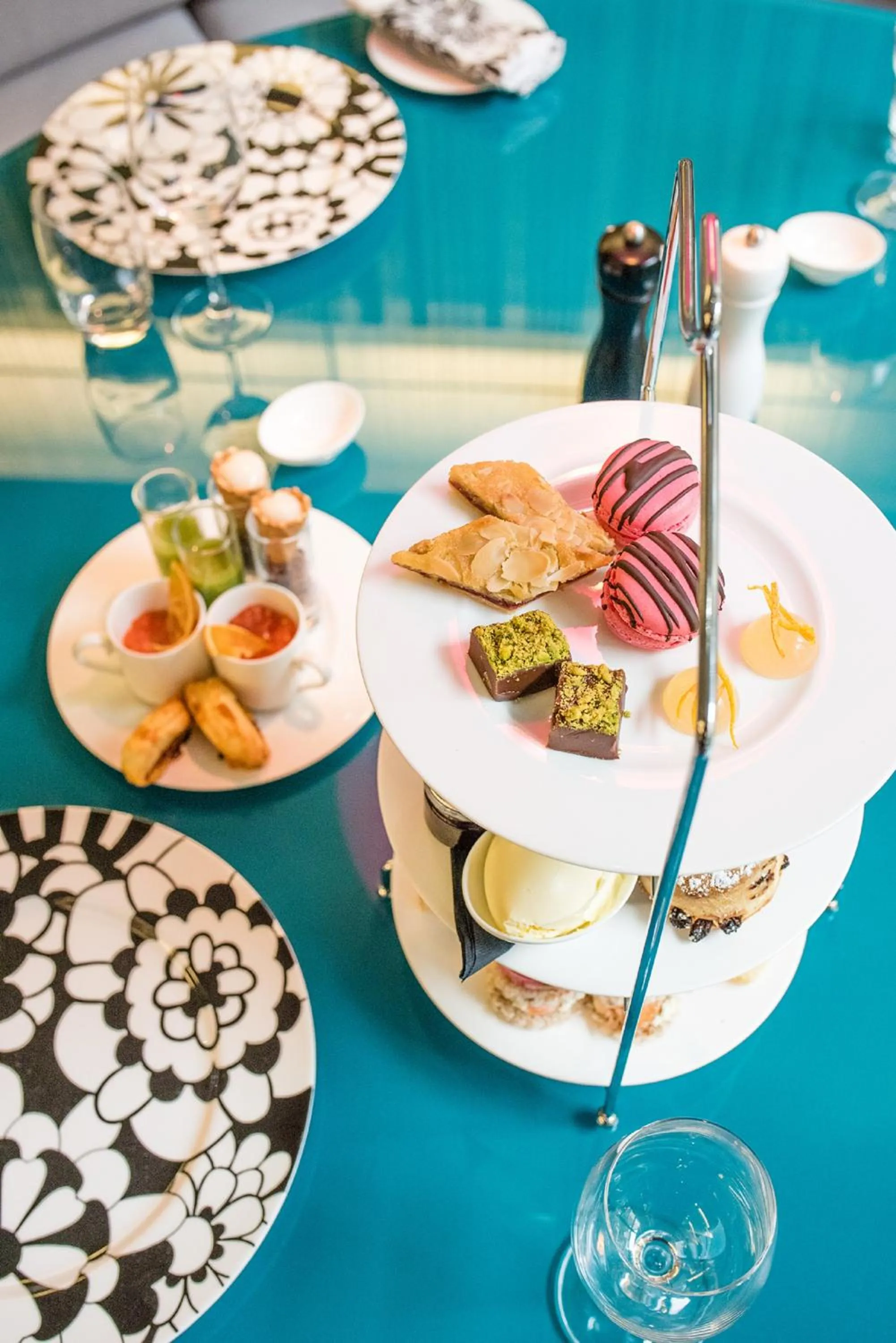 Food and drinks in Radisson Collection Hotel, Royal Mile Edinburgh