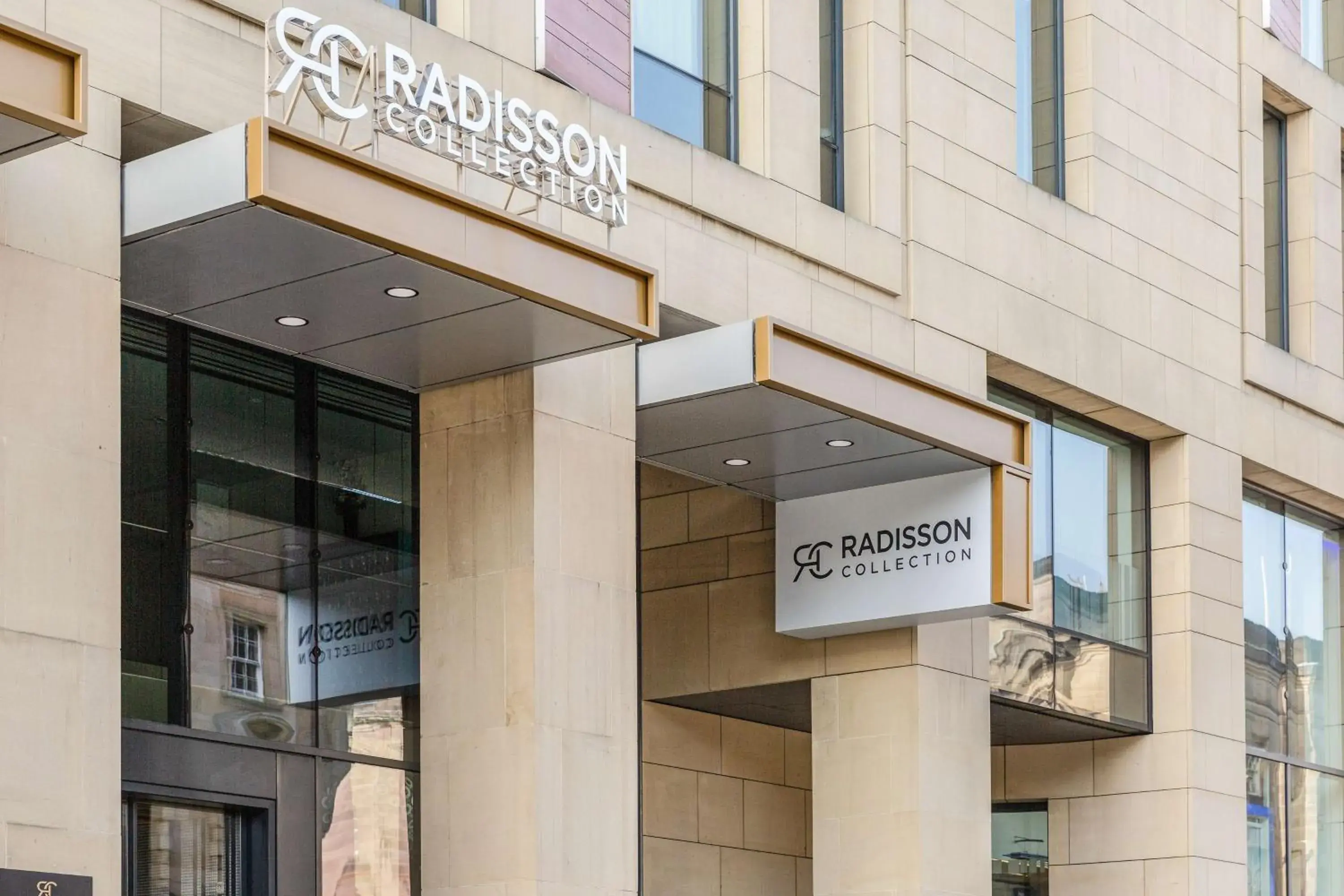 Property building in Radisson Collection Hotel, Royal Mile Edinburgh Property building in Radisson Collection Hotel, Royal Mile Edinburgh