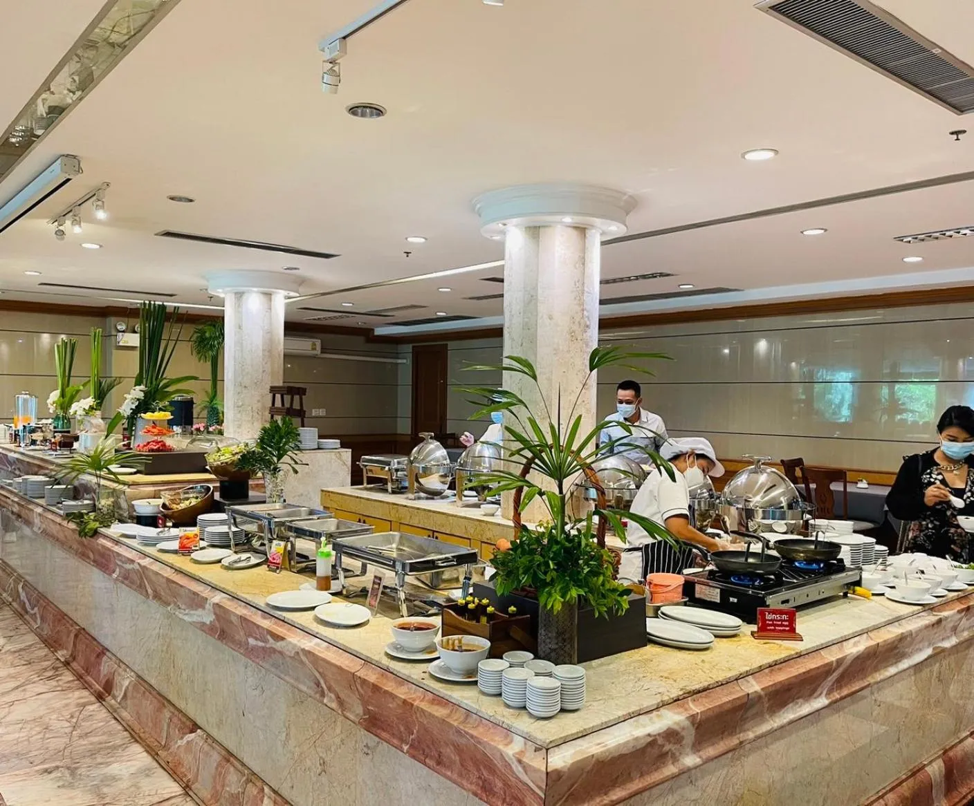 Buffet breakfast in Siamgrand Hotel