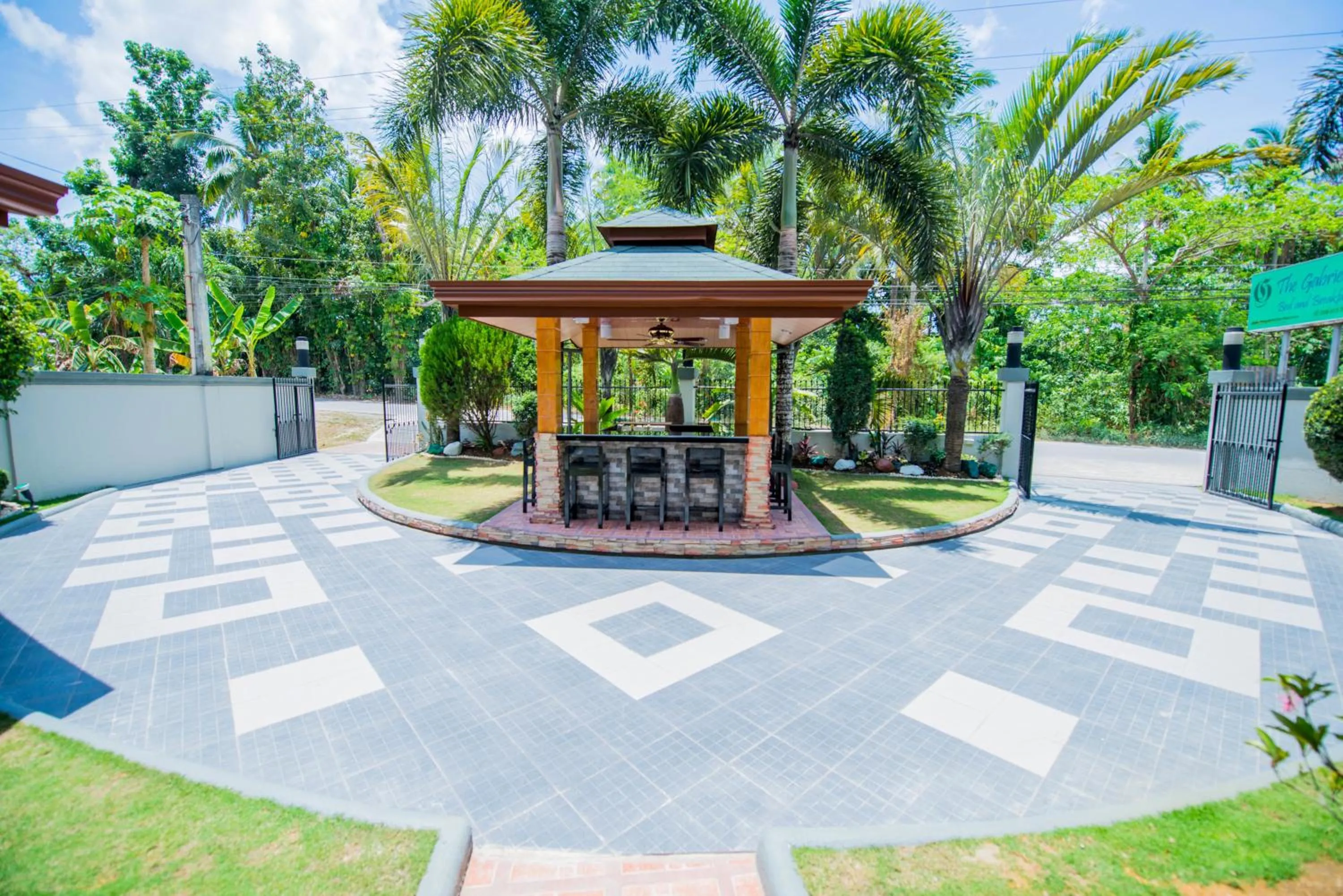 Restaurant/places to eat in The Gabriella Bed and Breakfast