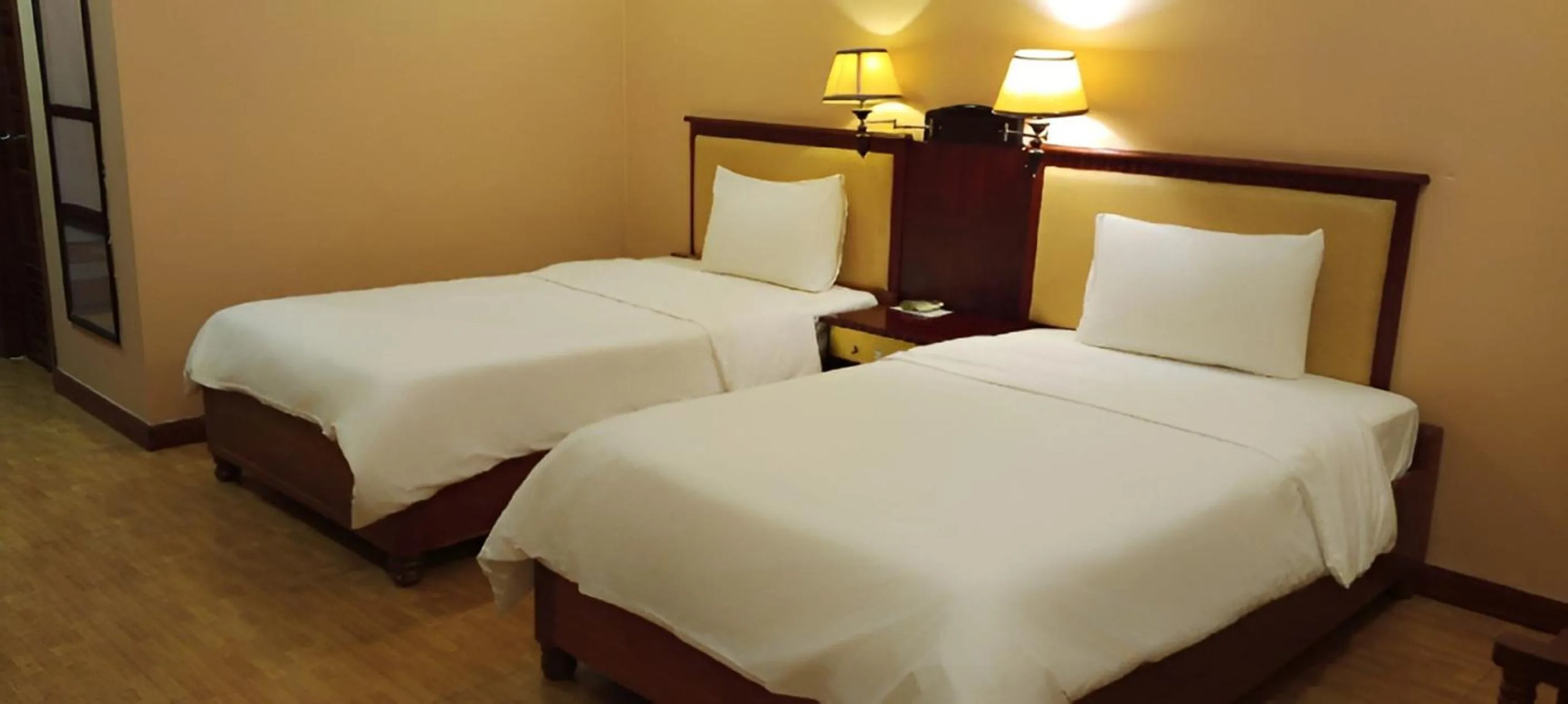 Bed in Stung Sangke Hotel