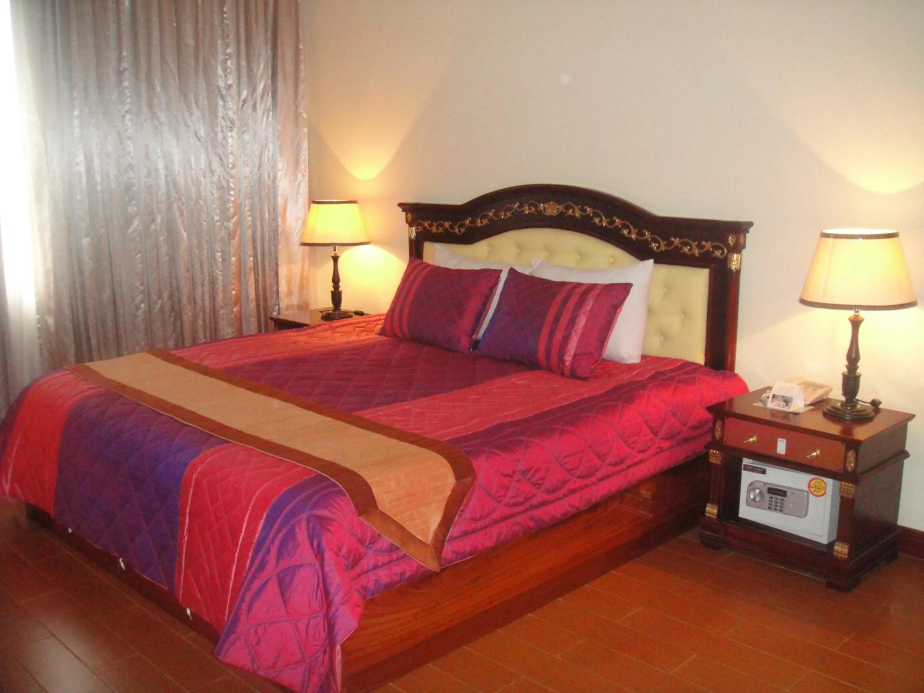 Bedroom, Bed in Stung Sangke Hotel