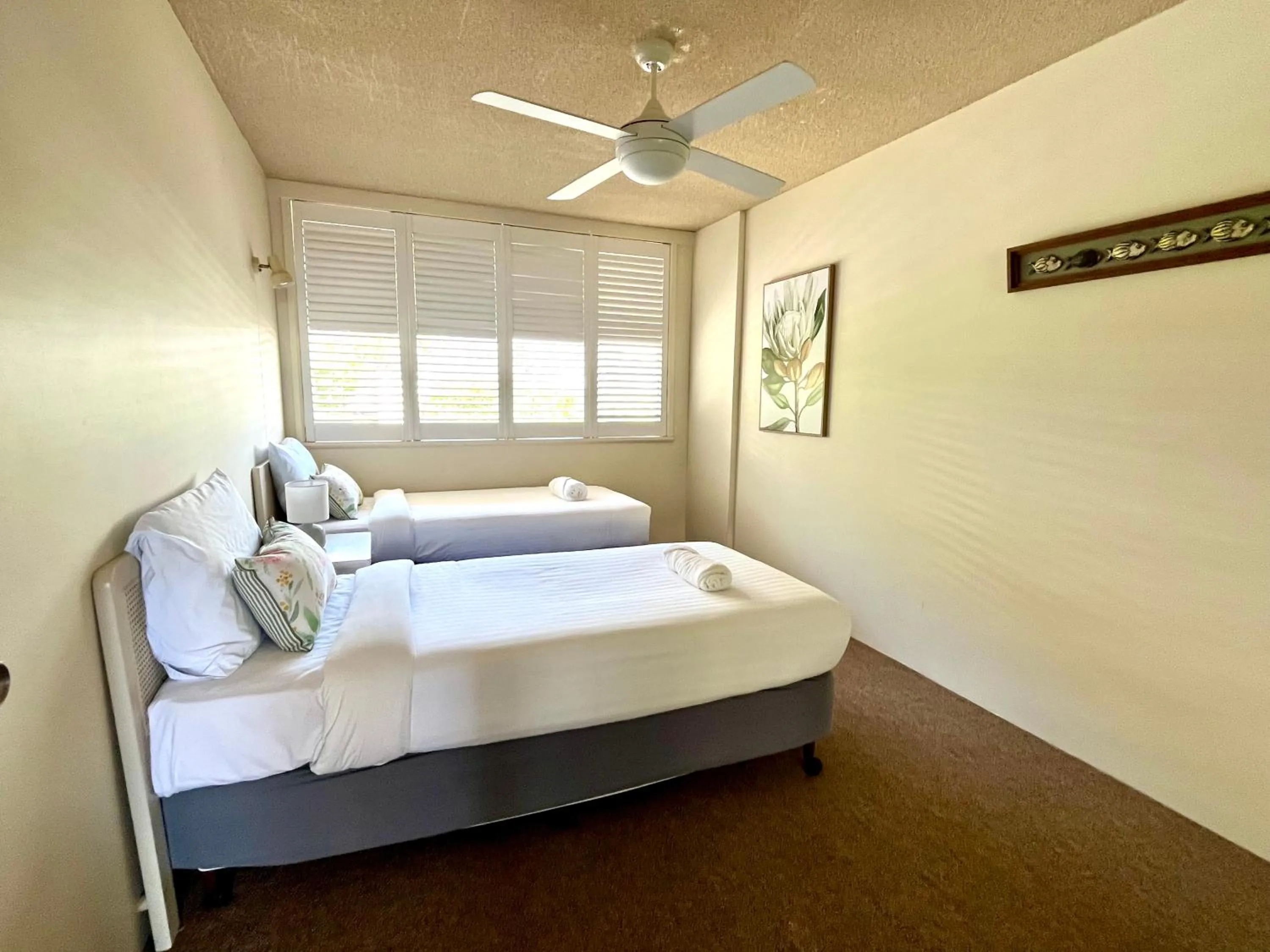 Bed in Park Towers-Goodwin Towers Holiday Units