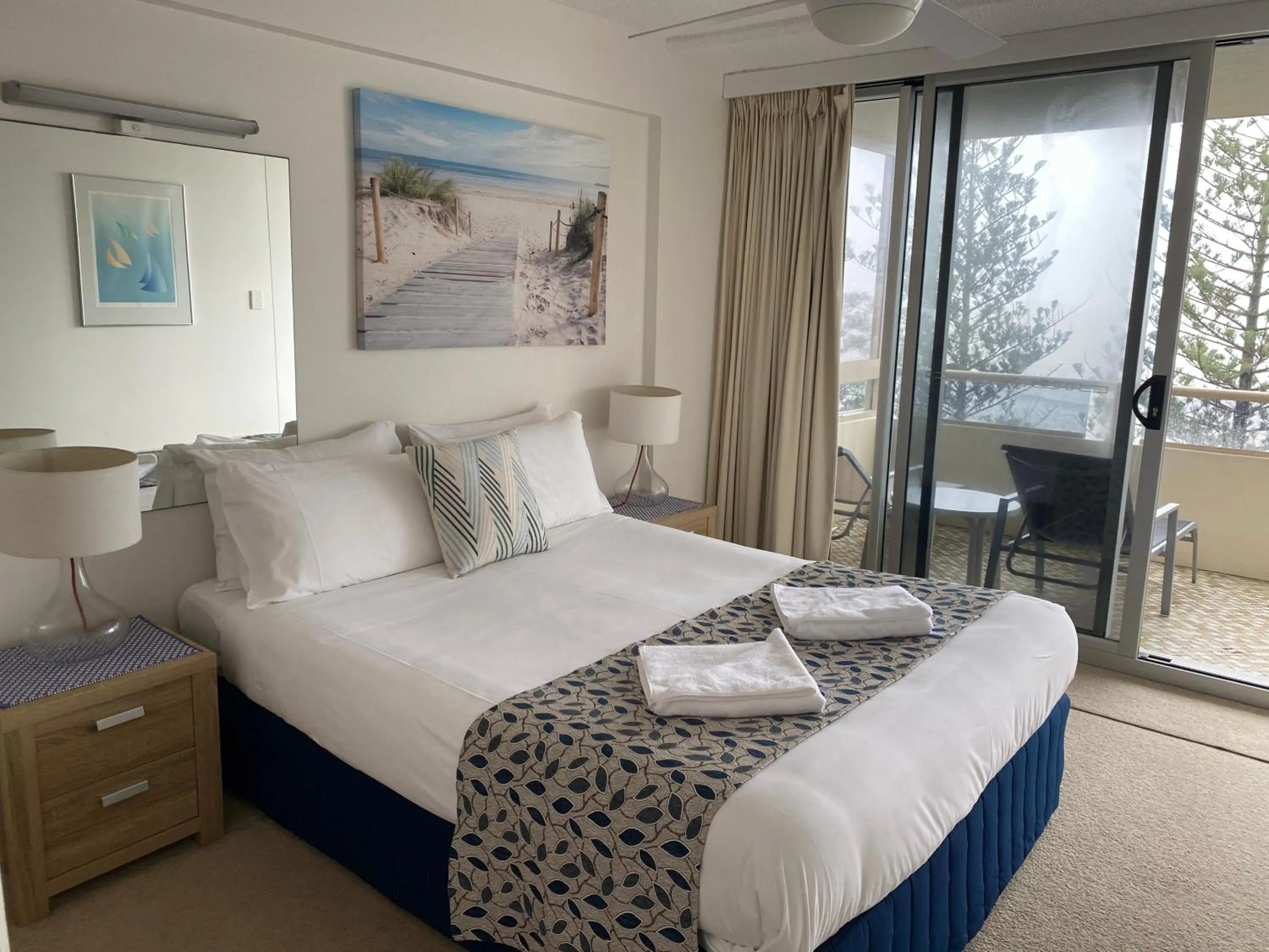 Bed in Park Towers-Goodwin Towers Holiday Units