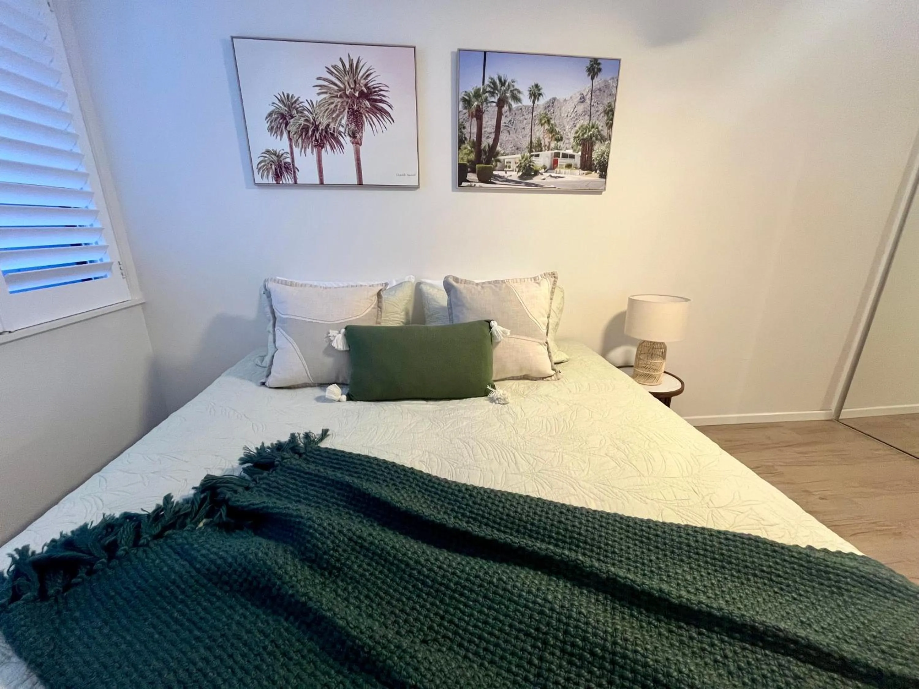 Bed in Park Towers-Goodwin Towers Holiday Units