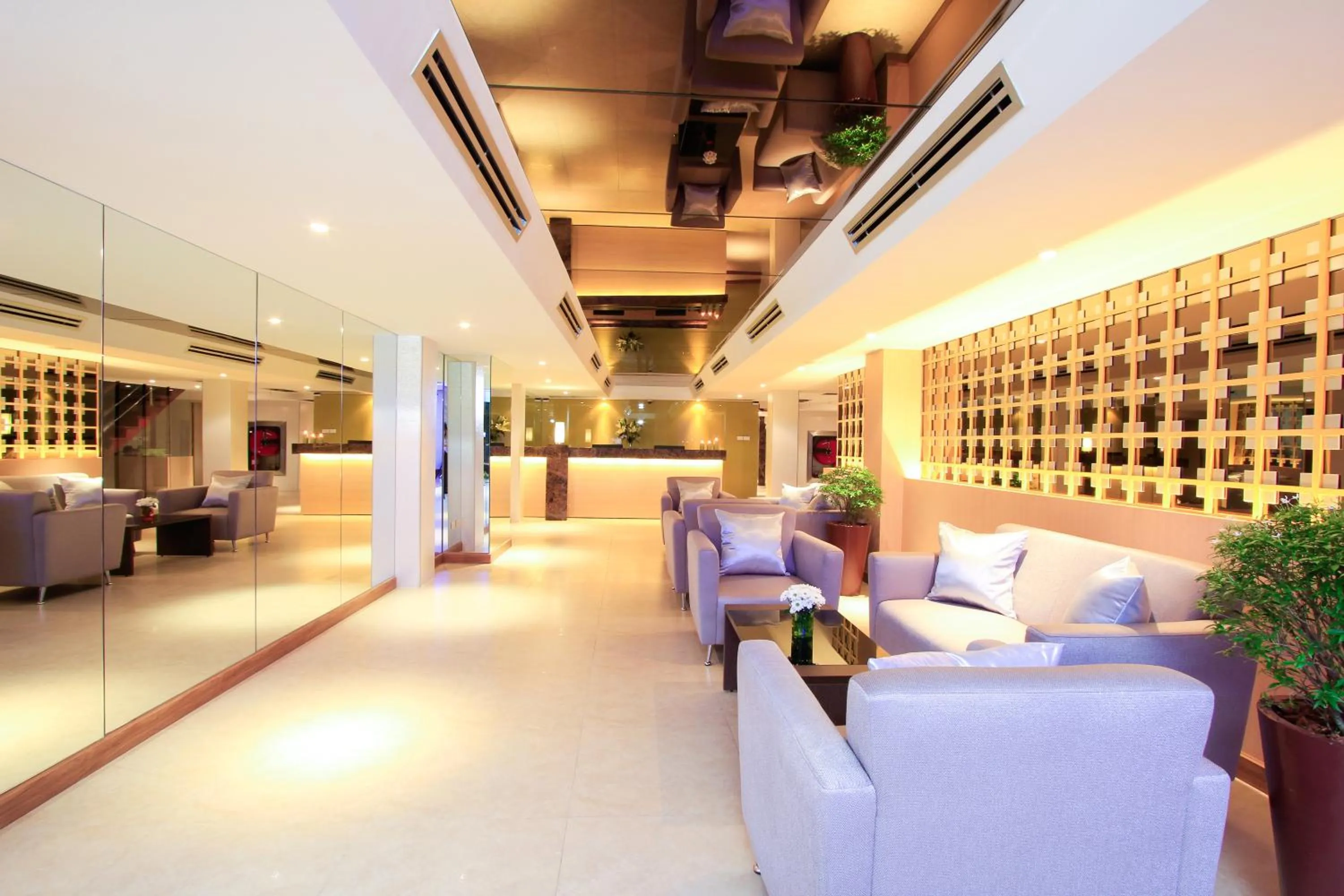 Lobby/Reception in Petals Inn