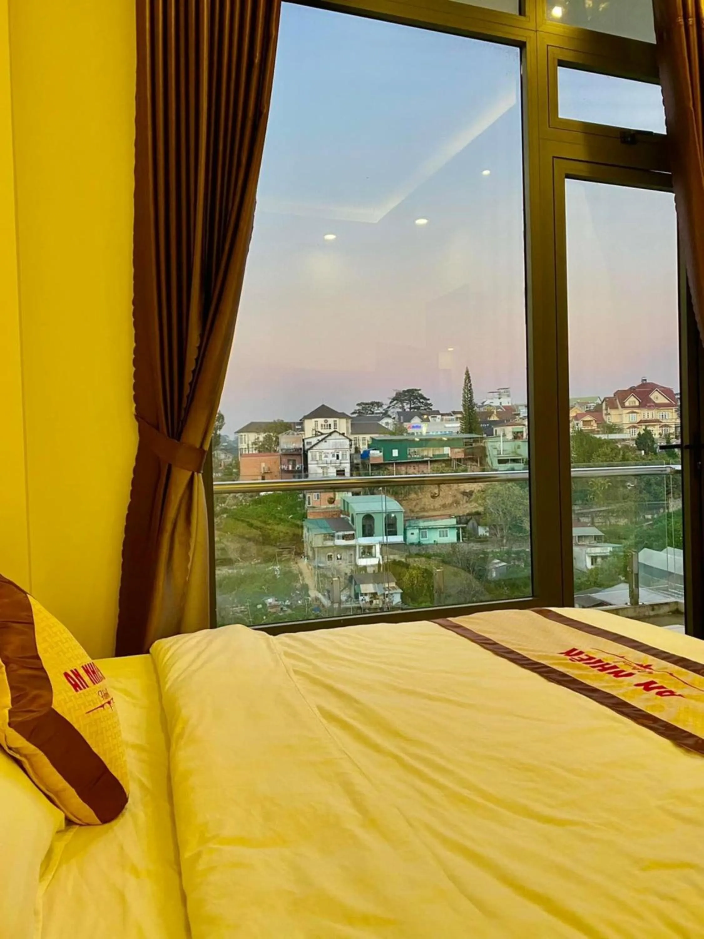 Bed in An Nhien Hotel