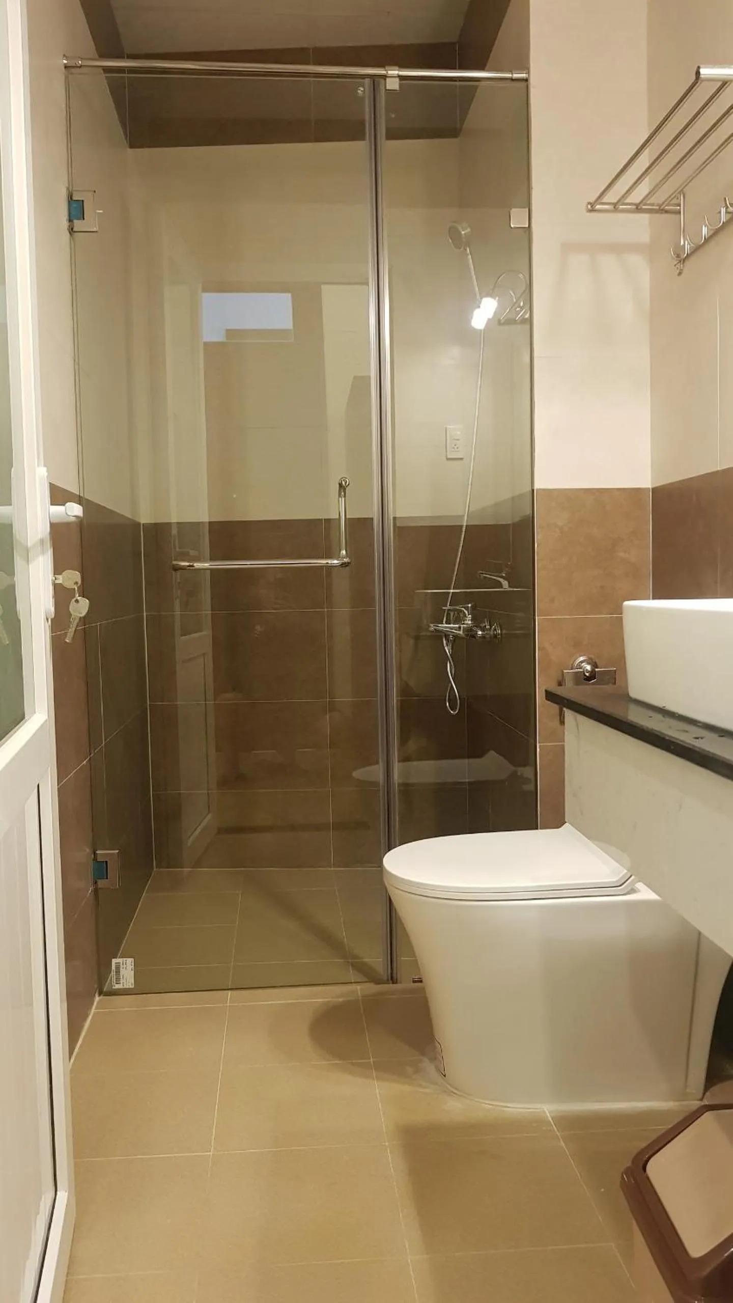 Bathroom in An Nhien Hotel