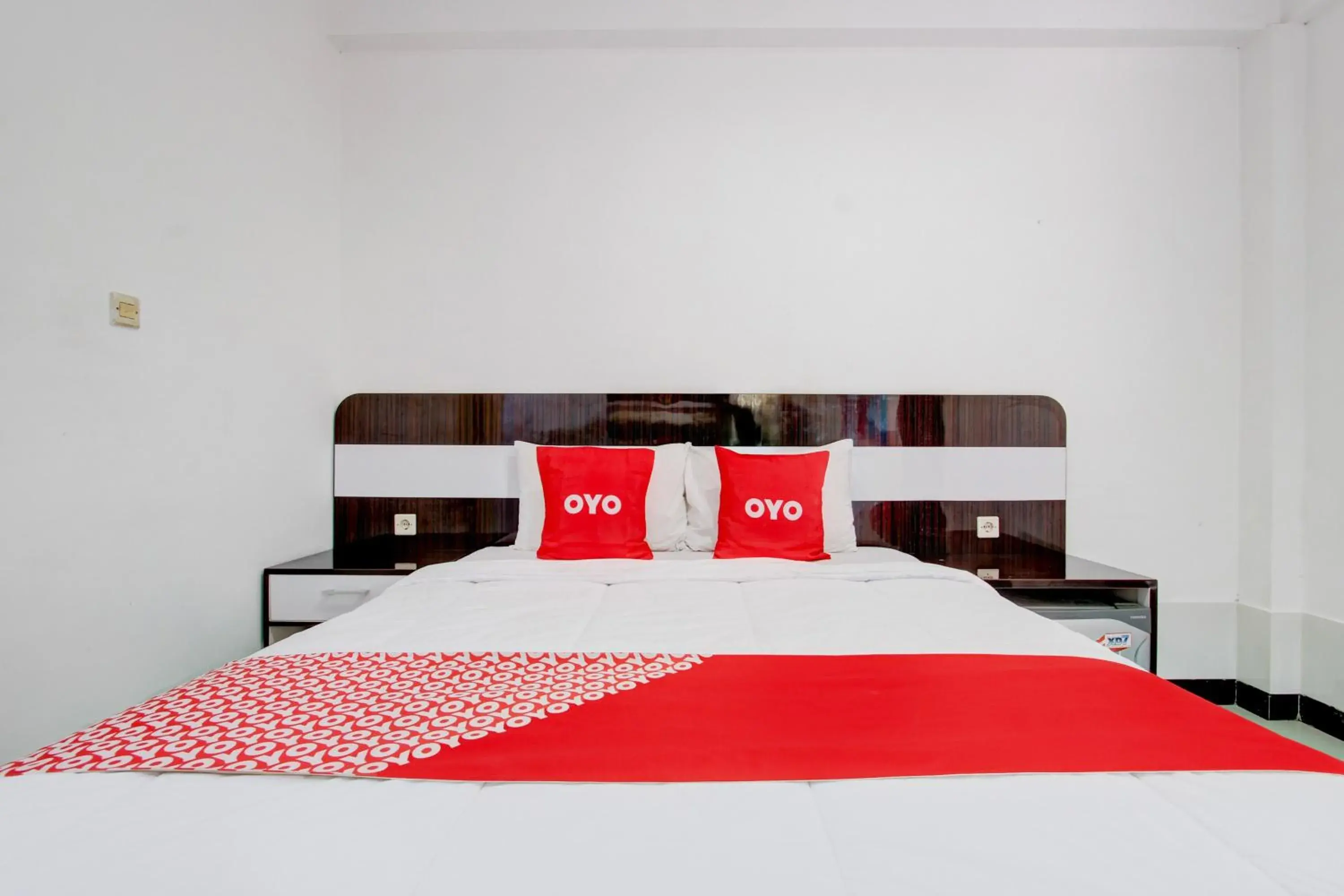 Bedroom, Bed in Hotel O Pondok Helomi Bedroom, Bed in Hotel O Pondok Helomi