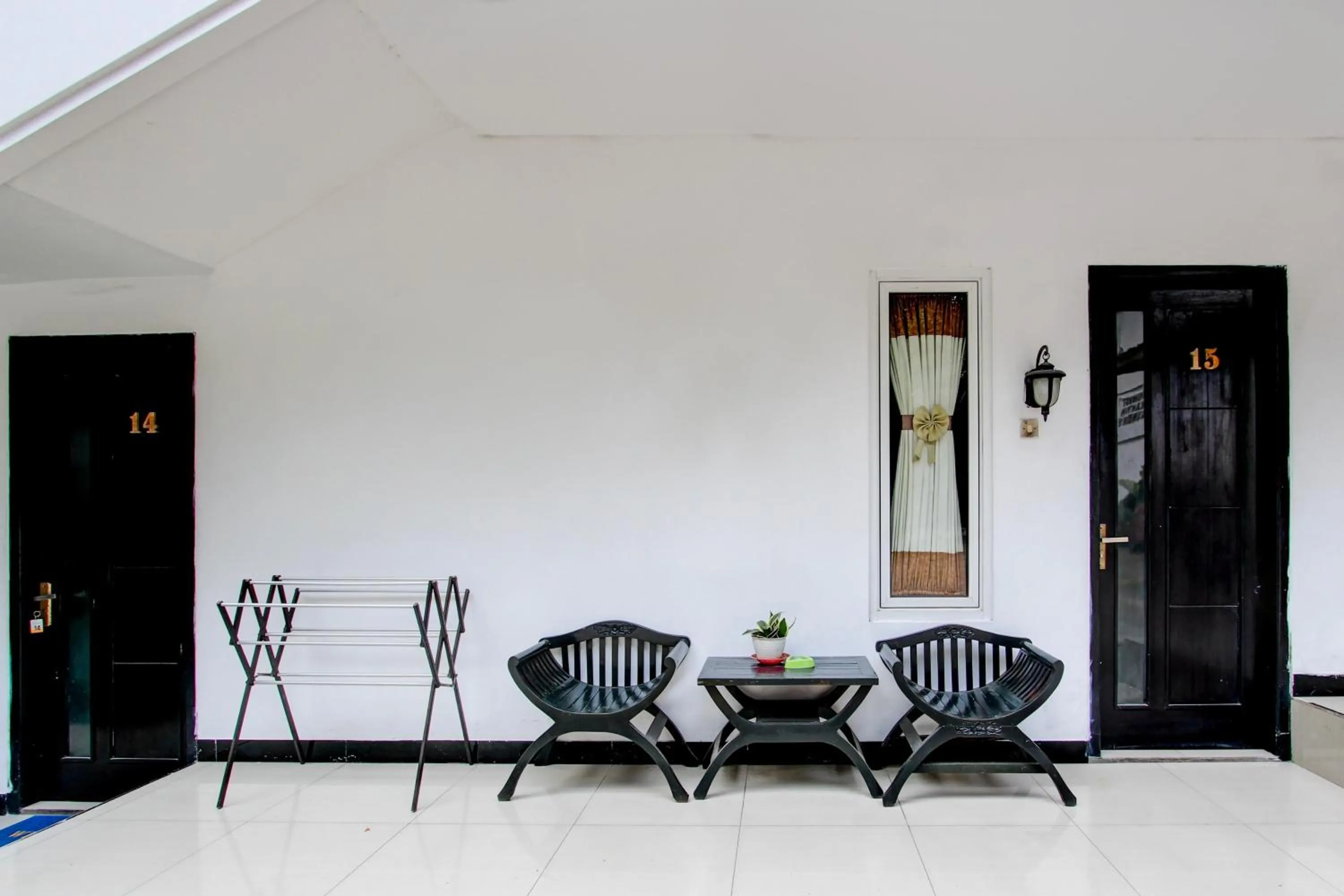 Lobby or reception in Hotel O Pondok Helomi