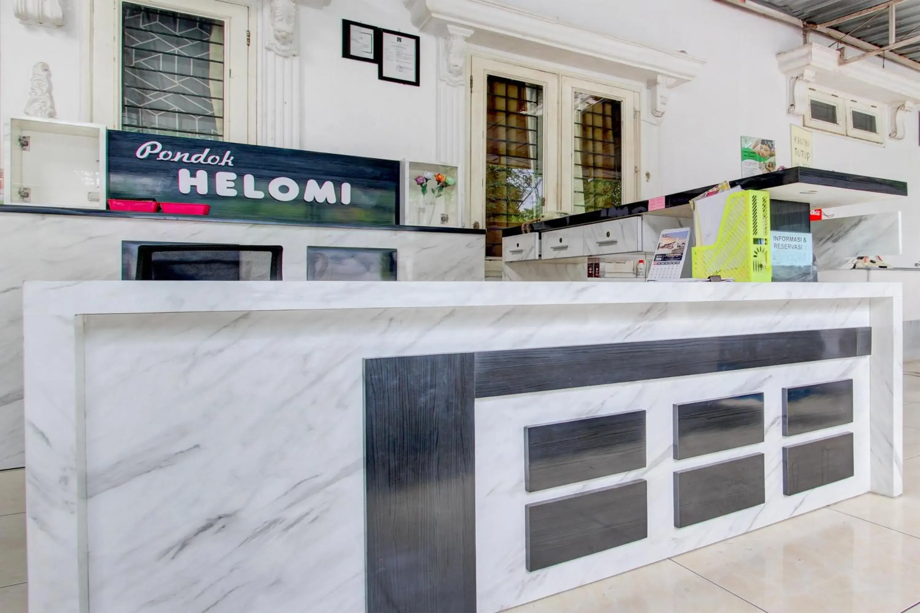 Lobby or reception in Hotel O Pondok Helomi Lobby or reception in Hotel O Pondok Helomi