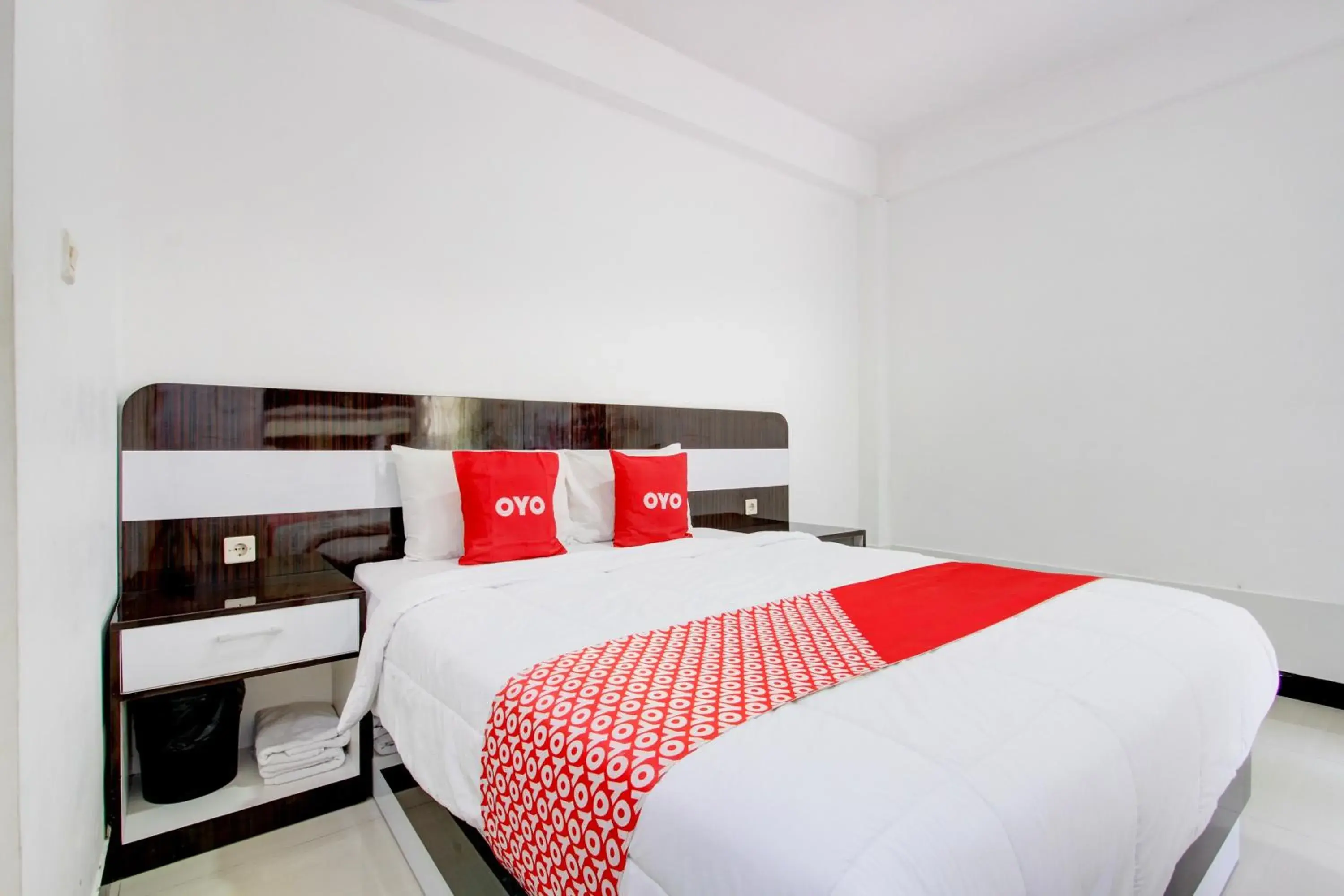 Bedroom, Bed in OYO 409 Pondok Helomi Bedroom, Bed in OYO 409 Pondok Helomi