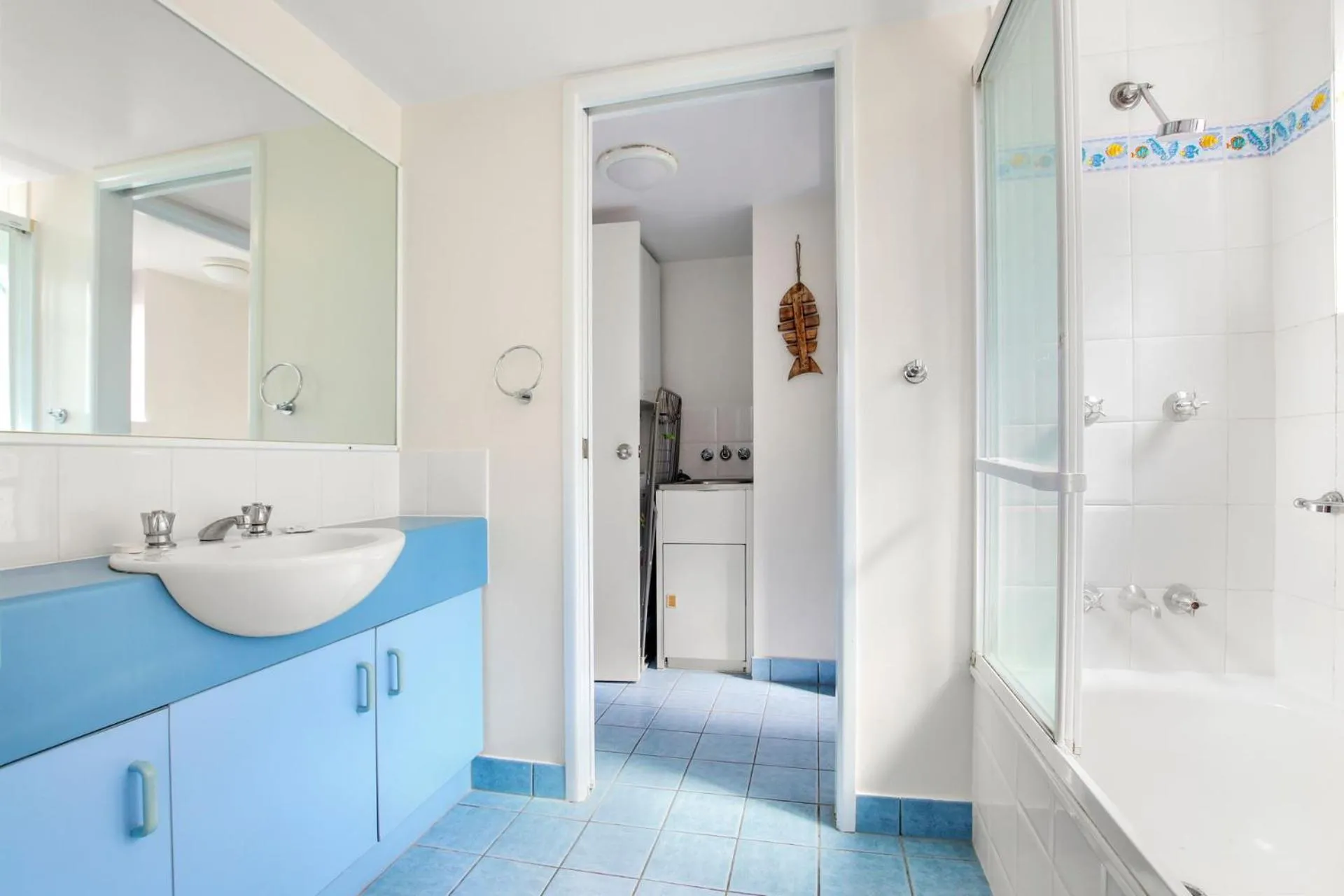 Jade Waters U4 5 Latona Ave