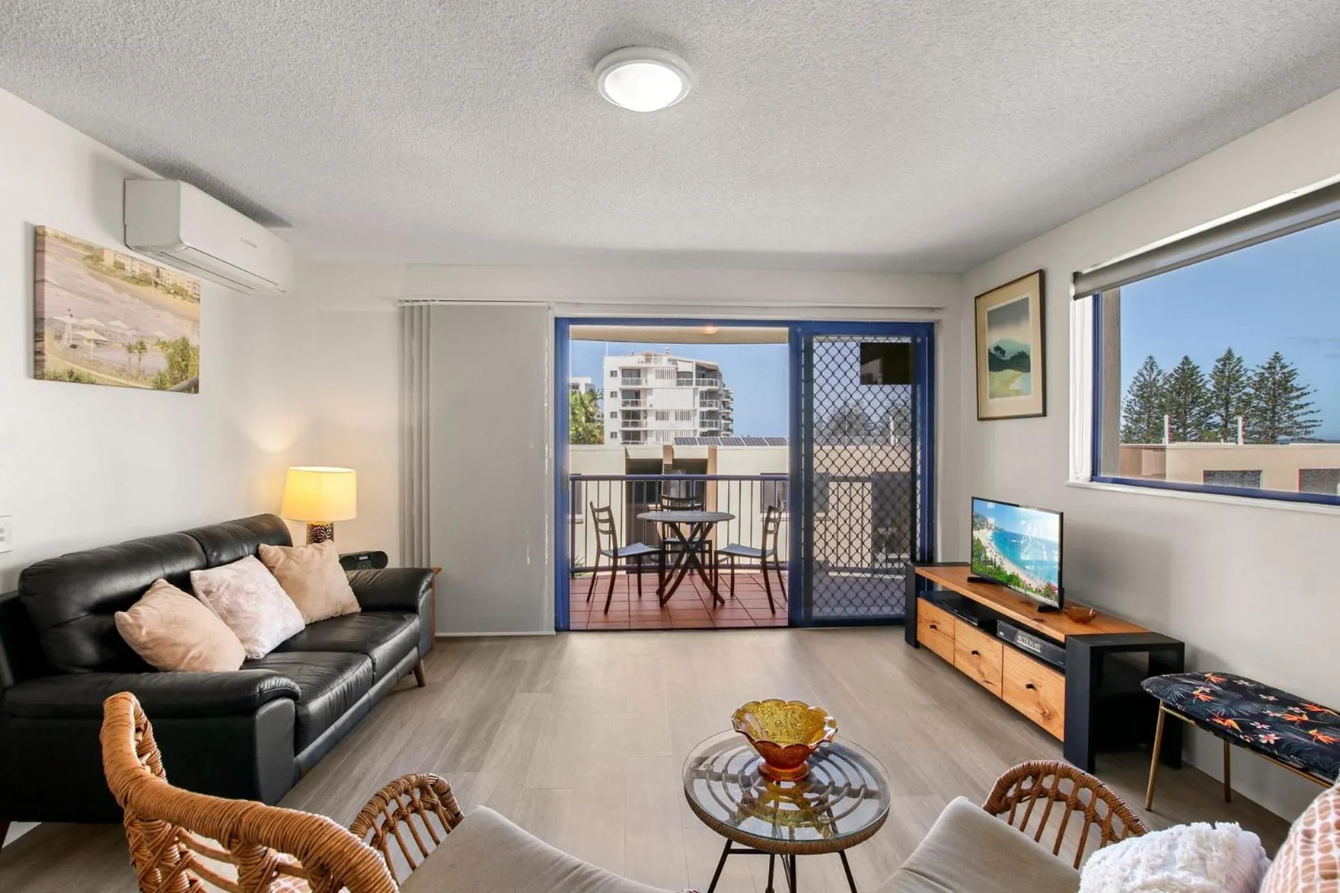 Jade Waters U4 5 Latona Ave