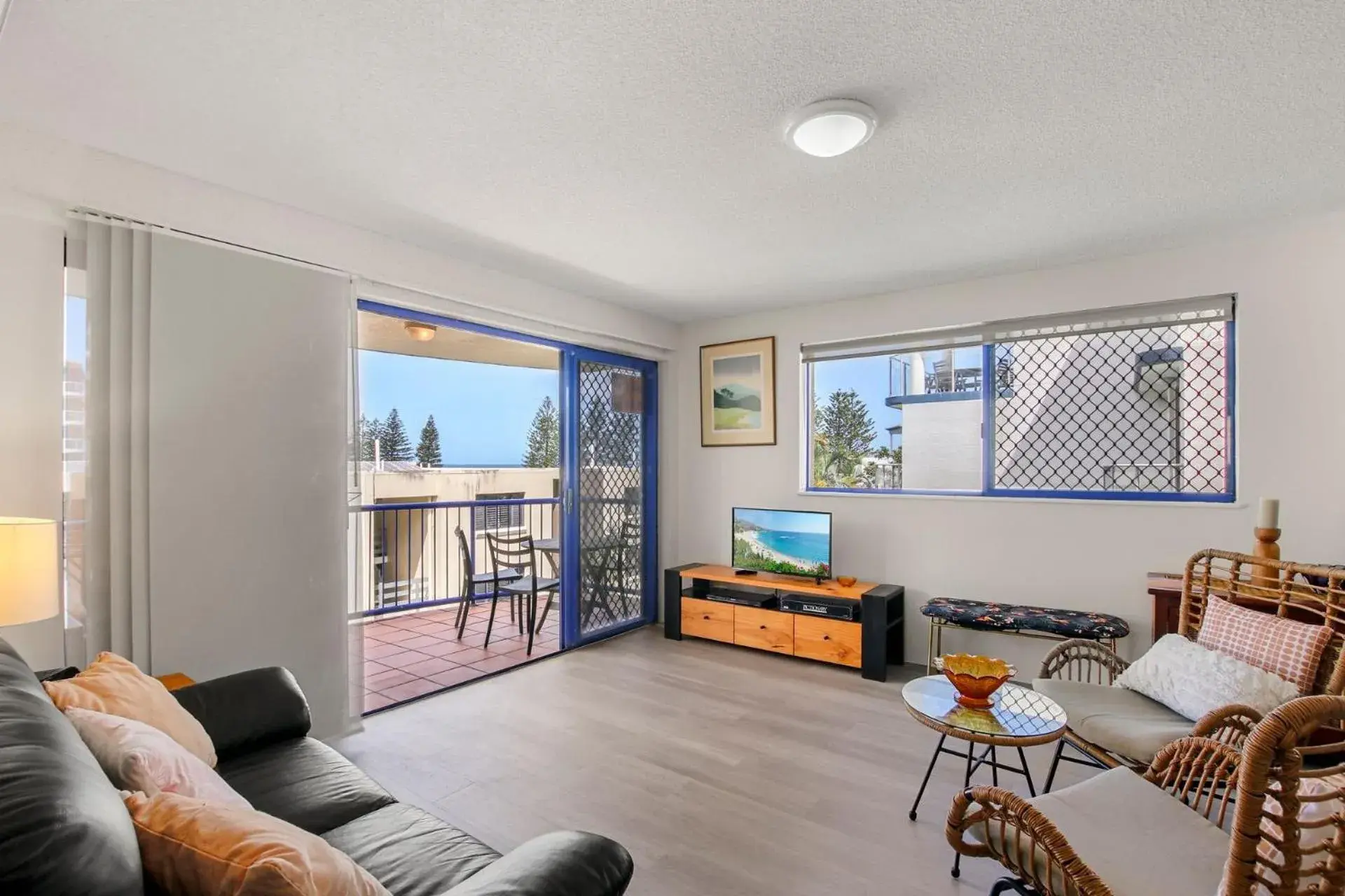 Jade Waters U4 5 Latona Ave Jade Waters U4 5 Latona Ave