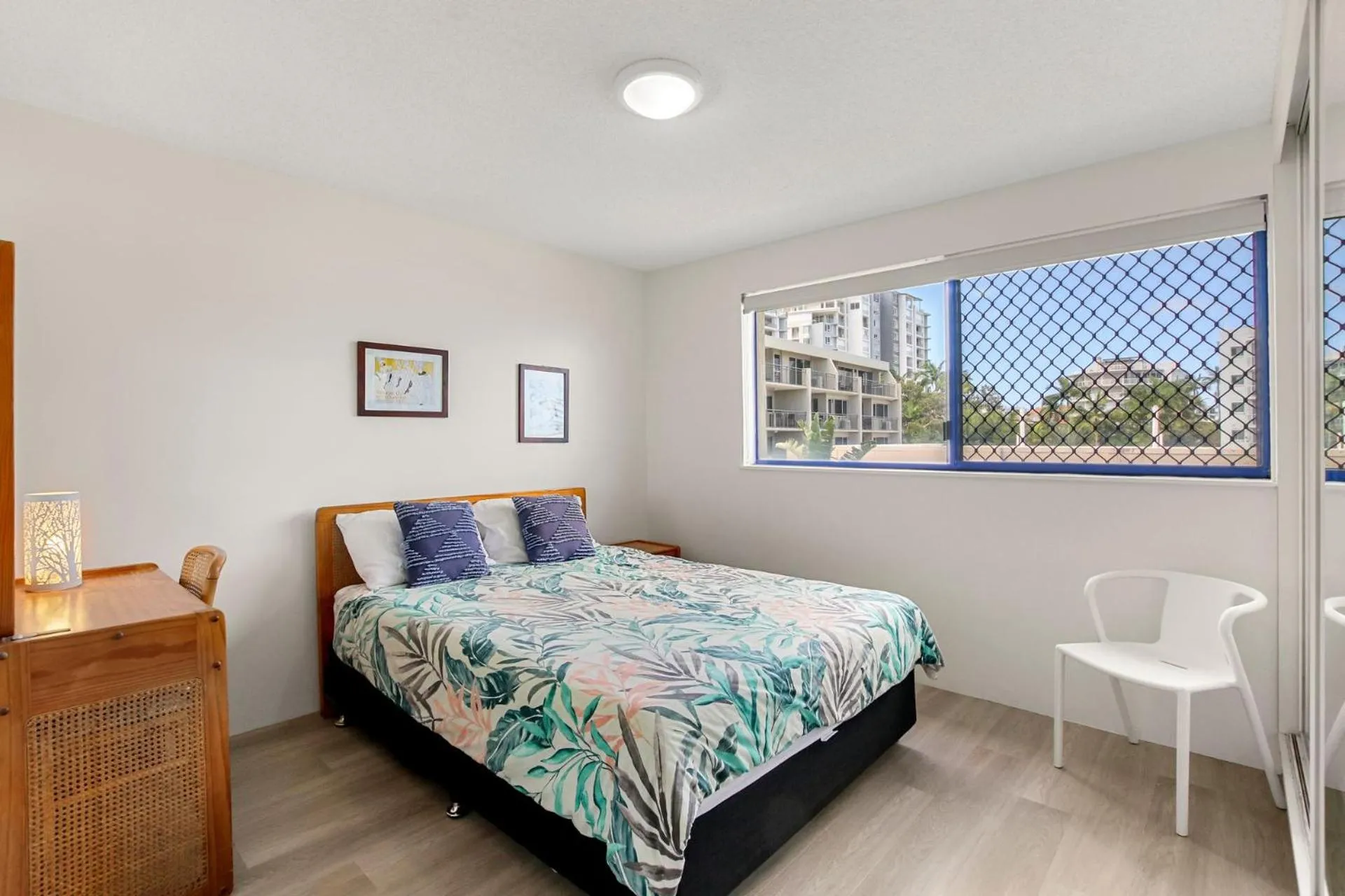 Bed in Jade Waters U4 5 Latona Ave