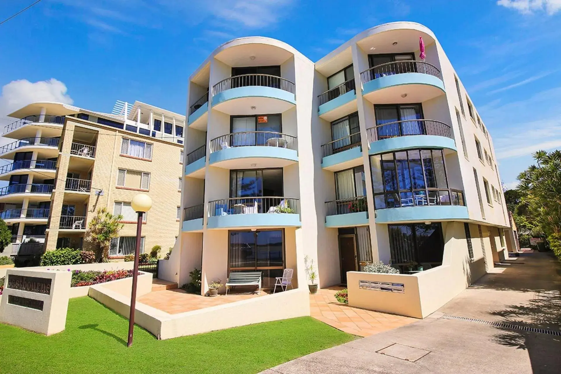 Eastbourne U4 80 Esplanade Golden Beach Eastbourne U4 80 Esplanade Golden Beach