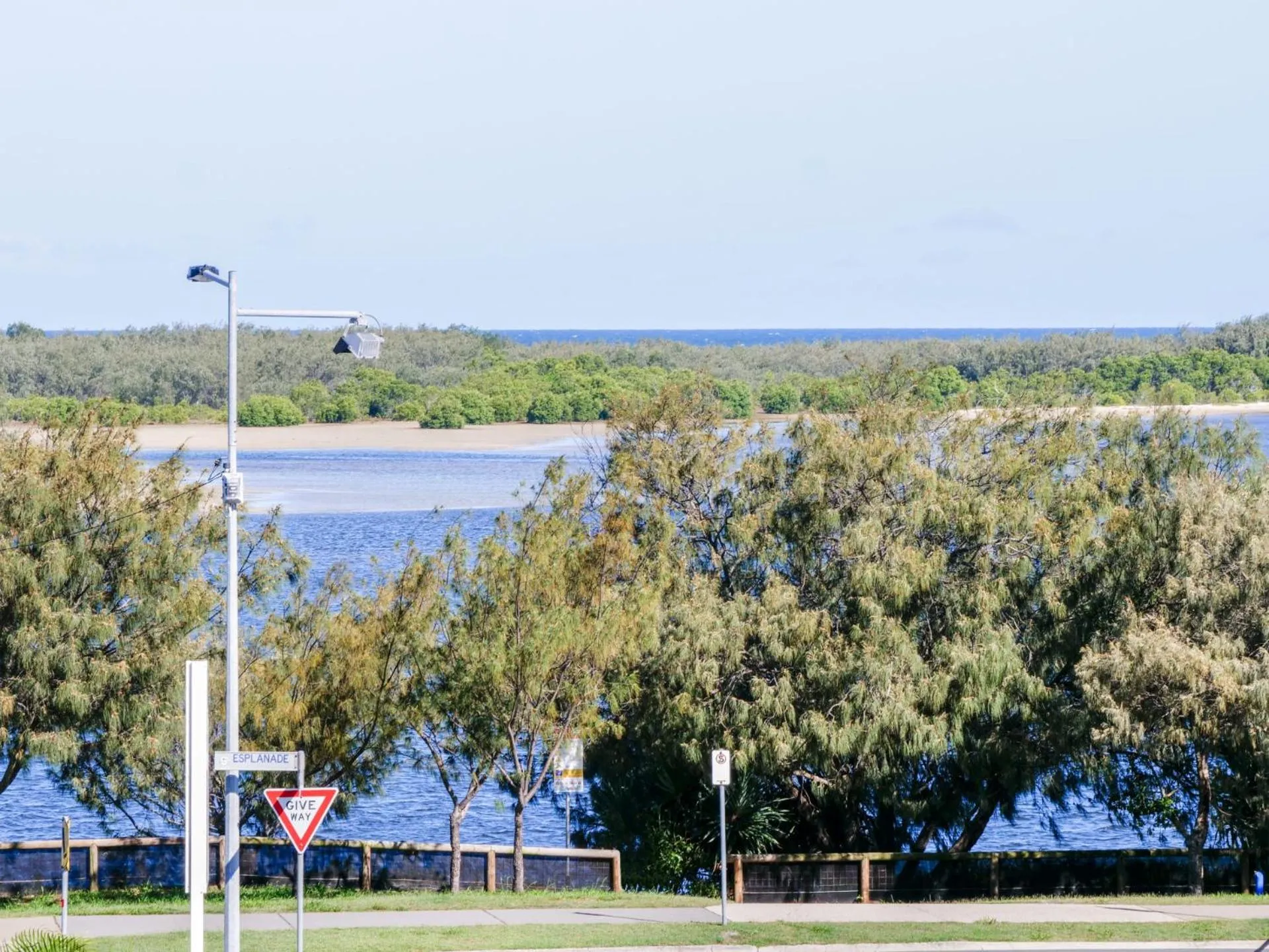 Explorer Cove Unit 6 31 Kennedy Pde