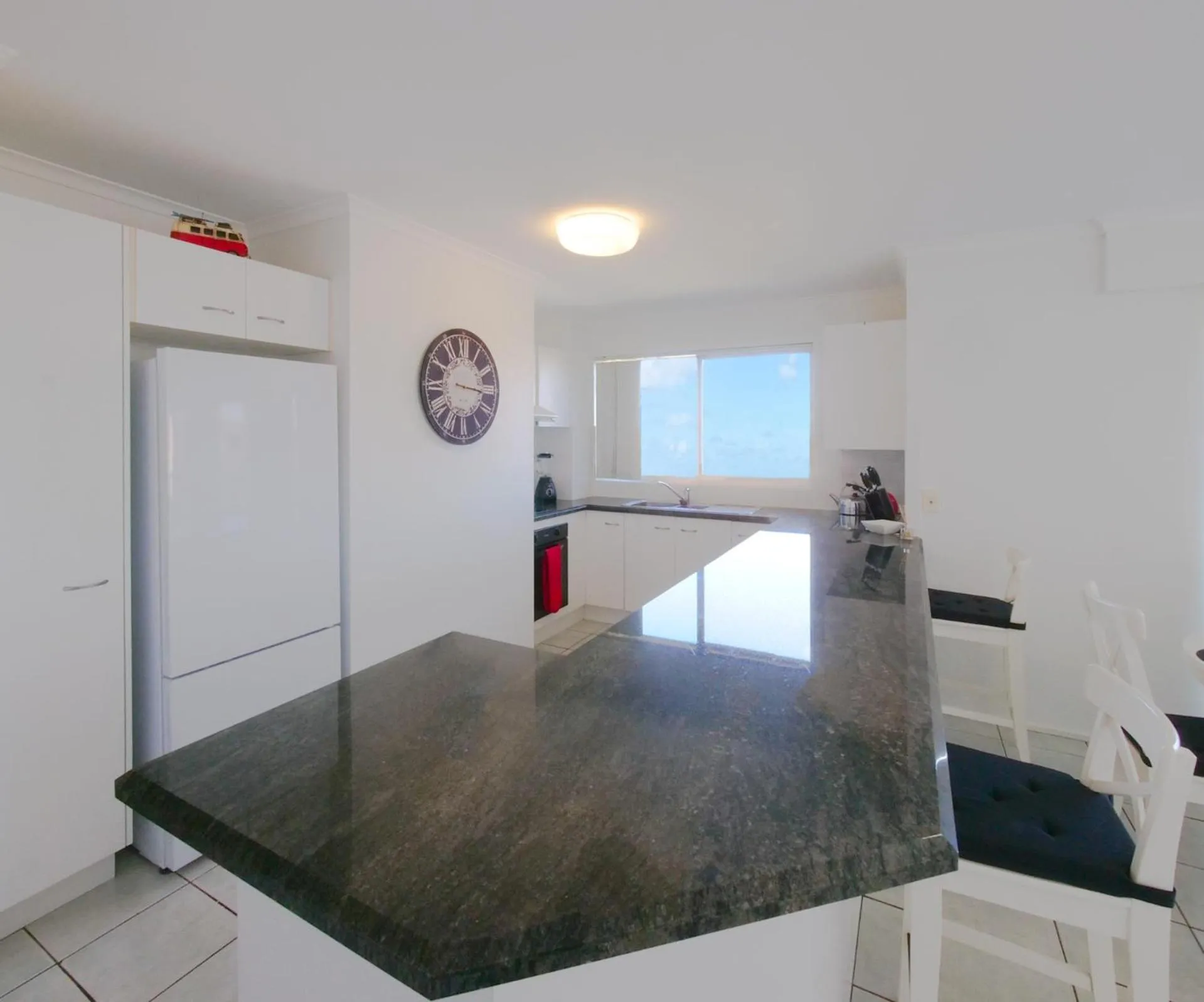 Explorer Cove Unit 6 31 Kennedy Pde