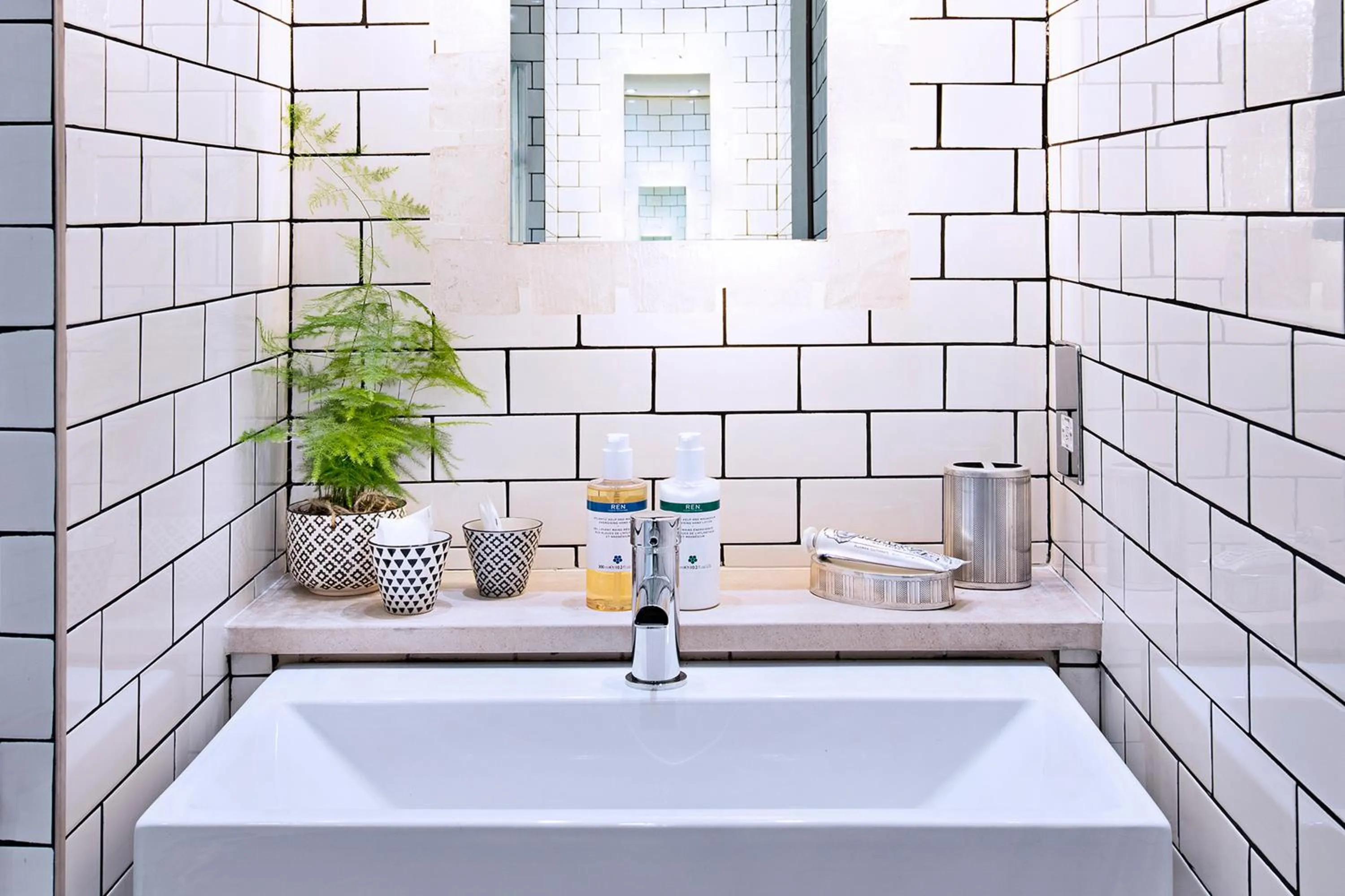 Bathroom in No.5 Maddox Street