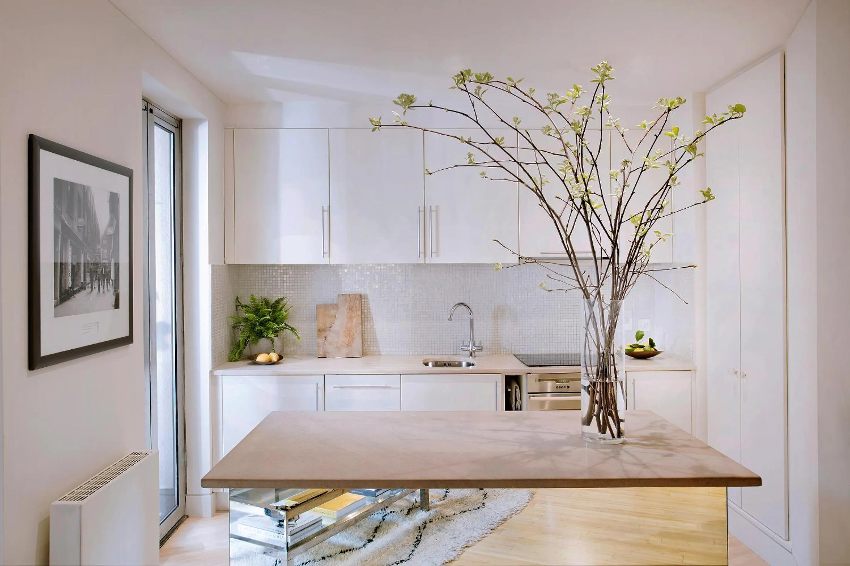 Kitchen or kitchenette, Bed in No.5 Maddox Street