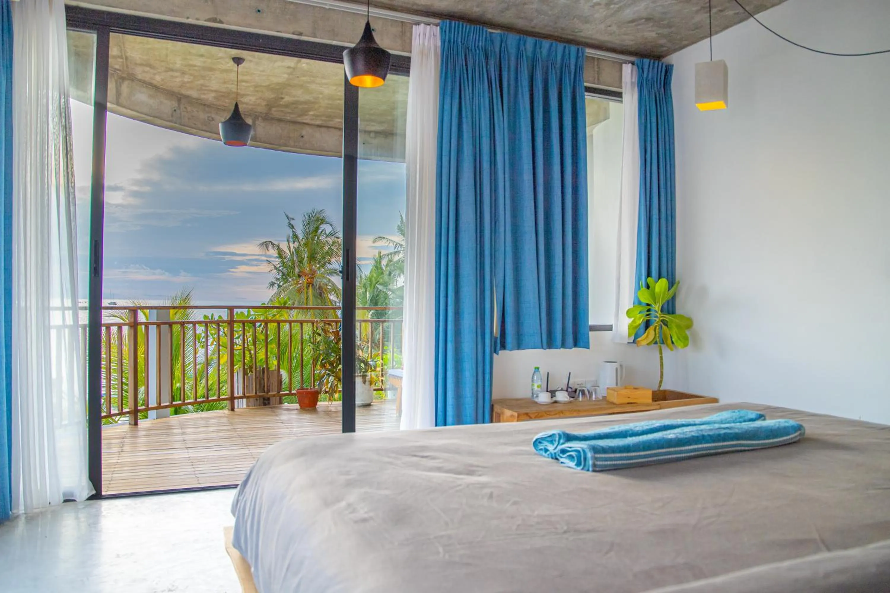 Sea view, Bed in Club Gabbiano