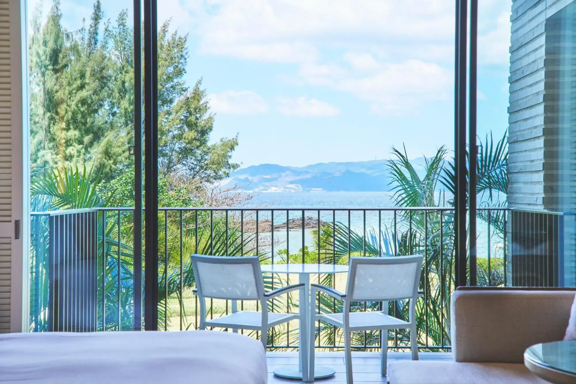 Deluxe Ocean View King in Halekulani Okinawa Deluxe Ocean View King in Halekulani Okinawa