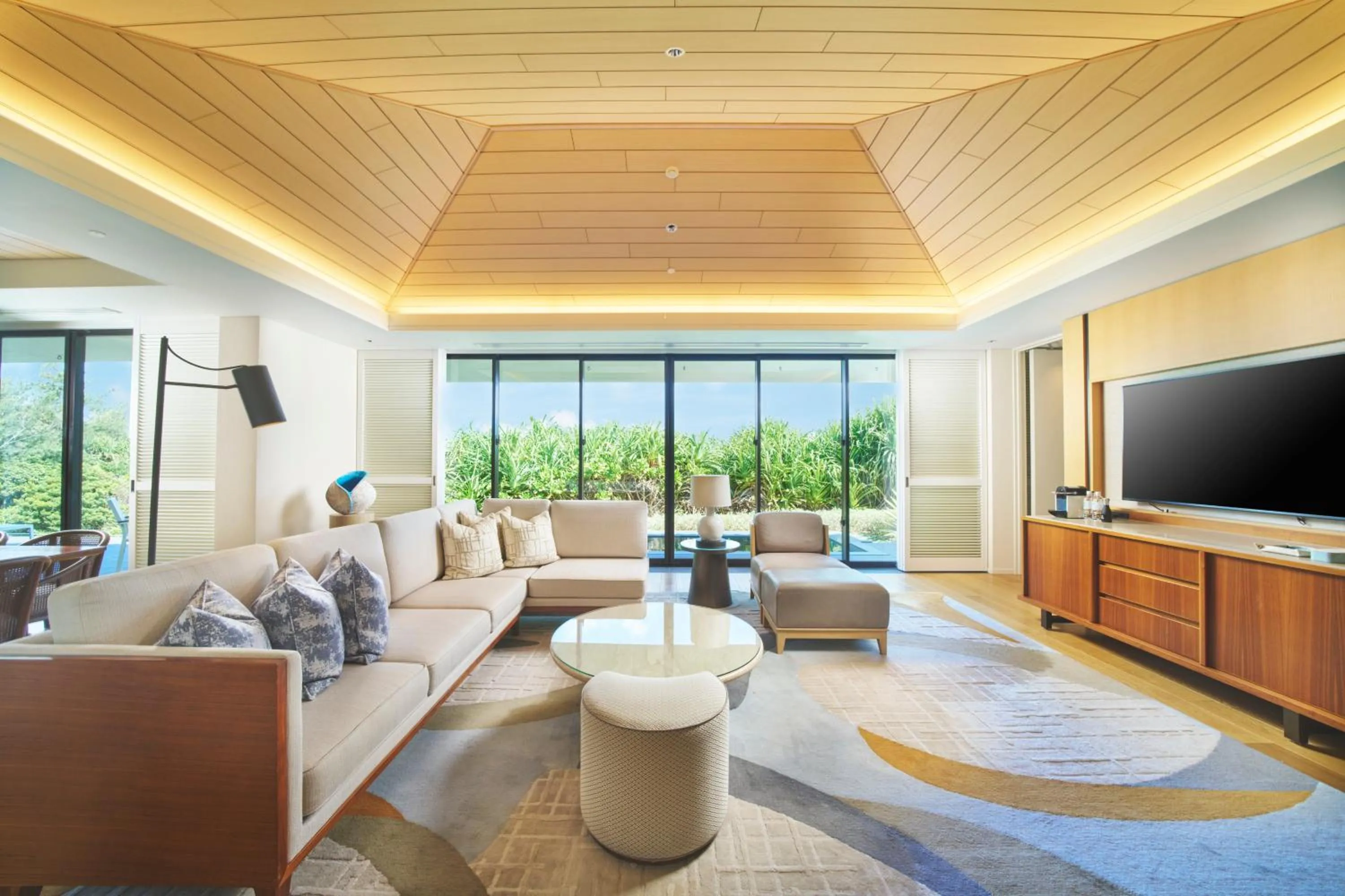 Living room in Halekulani Okinawa