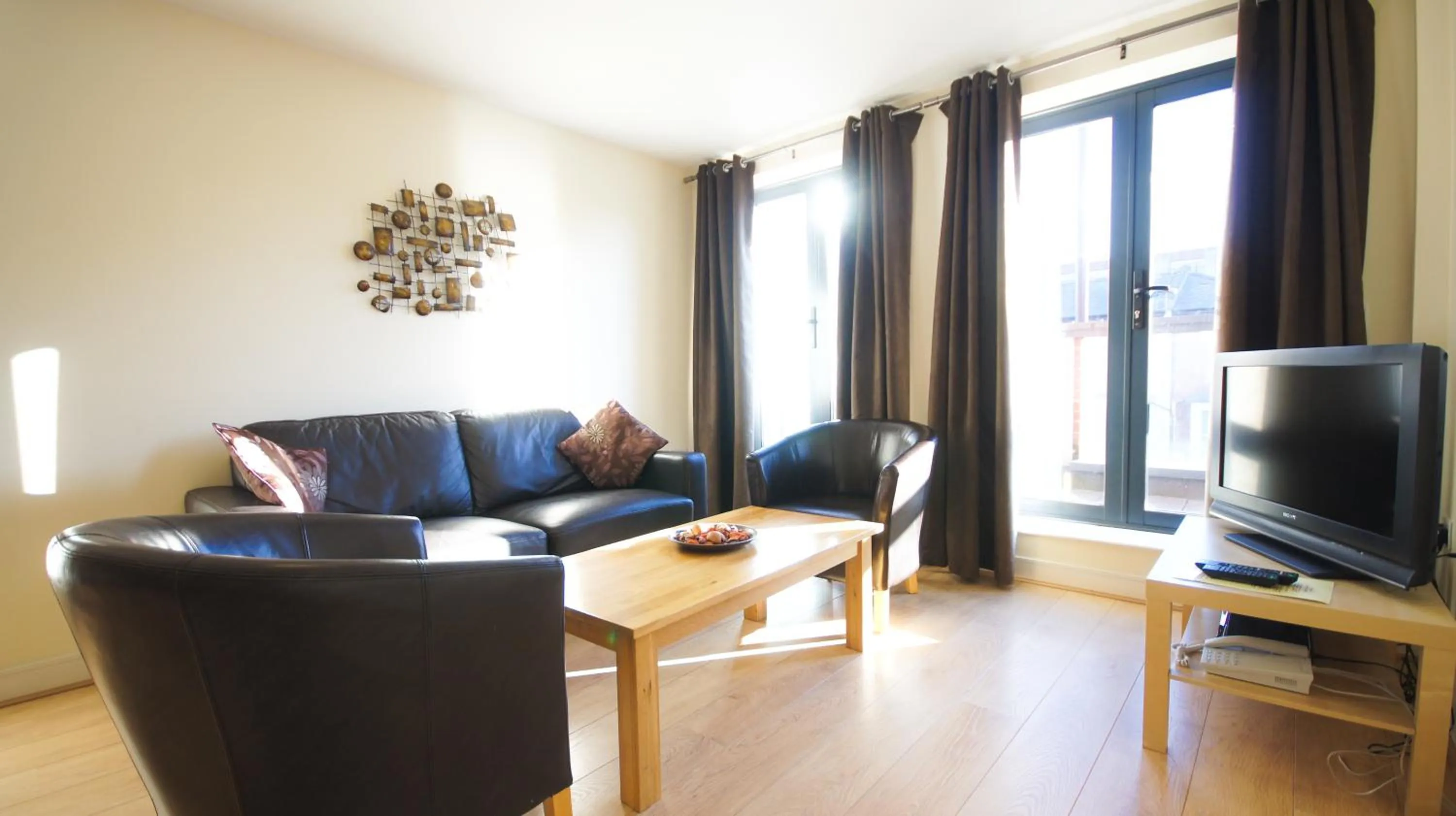 Bedroom in Crompton Court Apartments