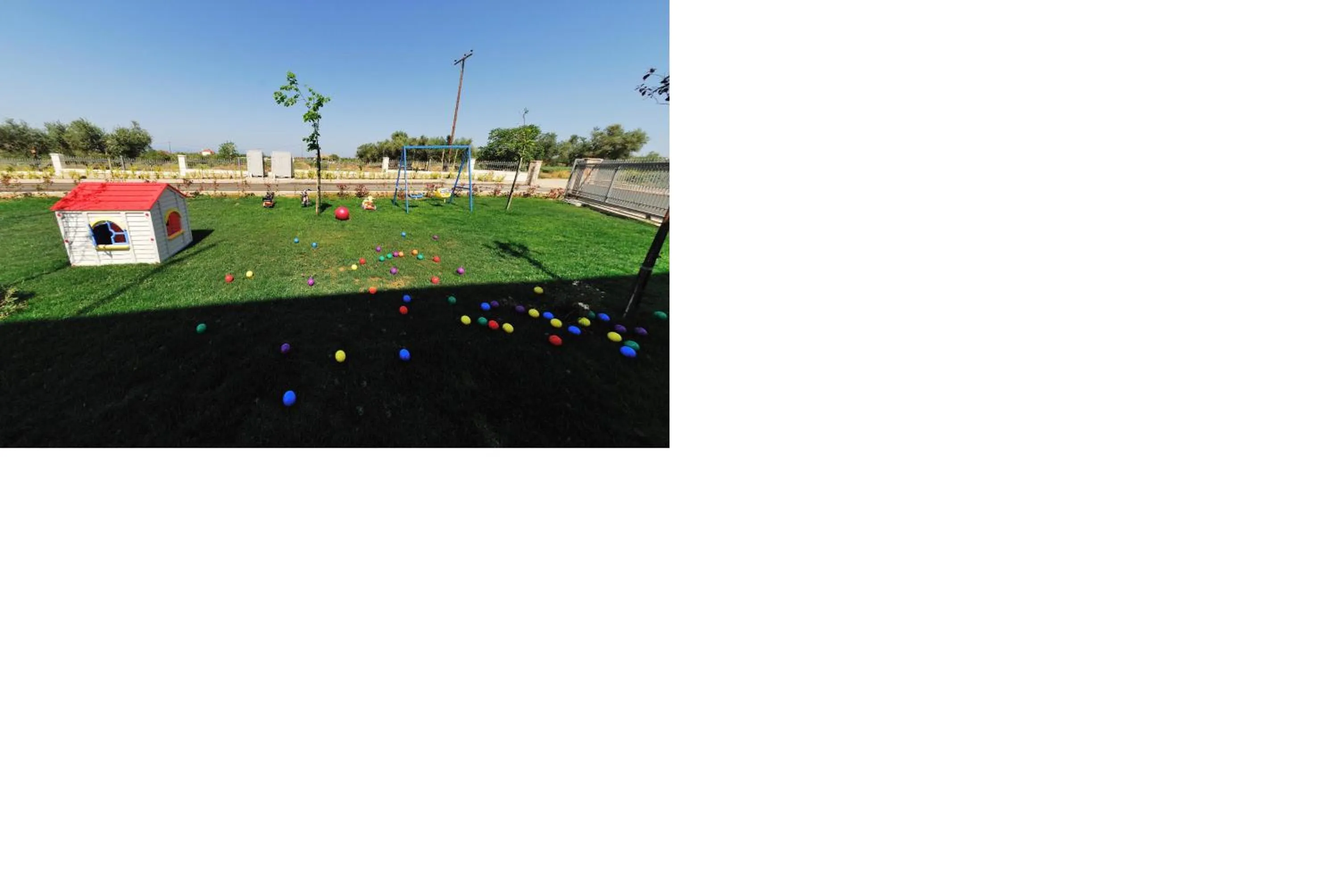 Antonios Village Hotel & Apartments