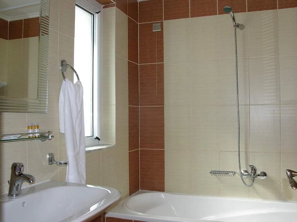 Antonios Village Hotel & Apartments