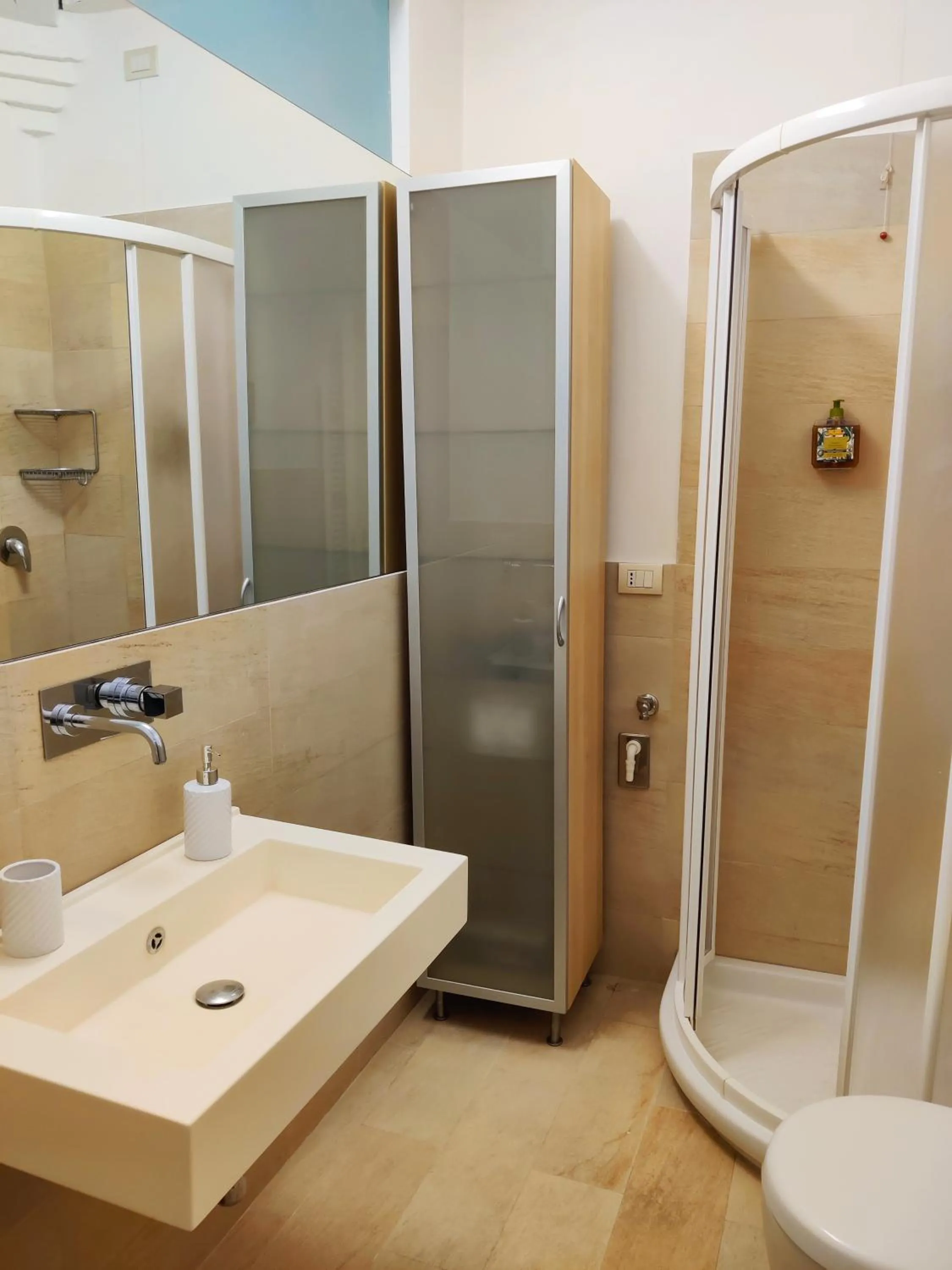 Shower in Borgo La Torre alle Tolfe