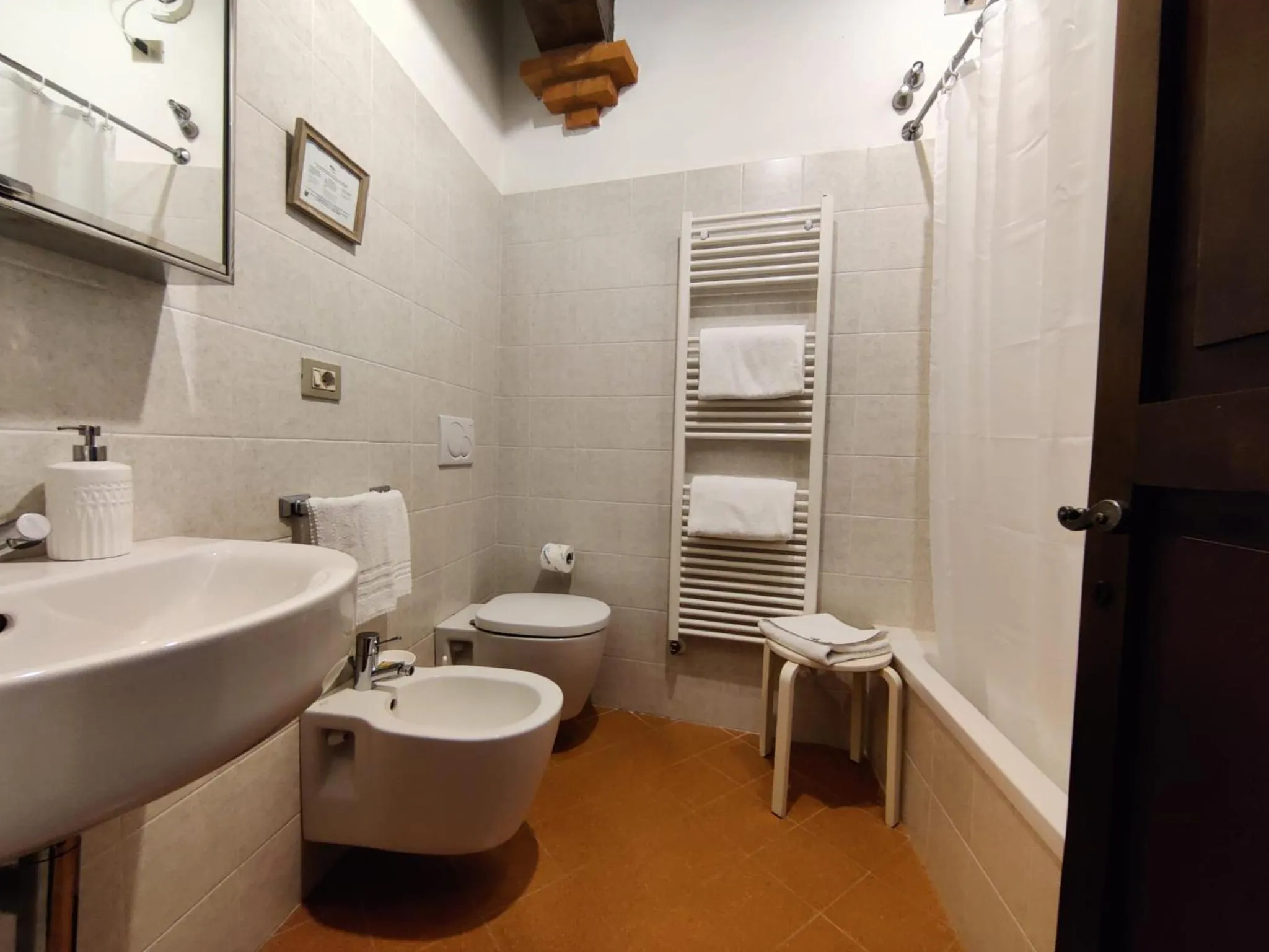 Toilet in Borgo La Torre alle Tolfe