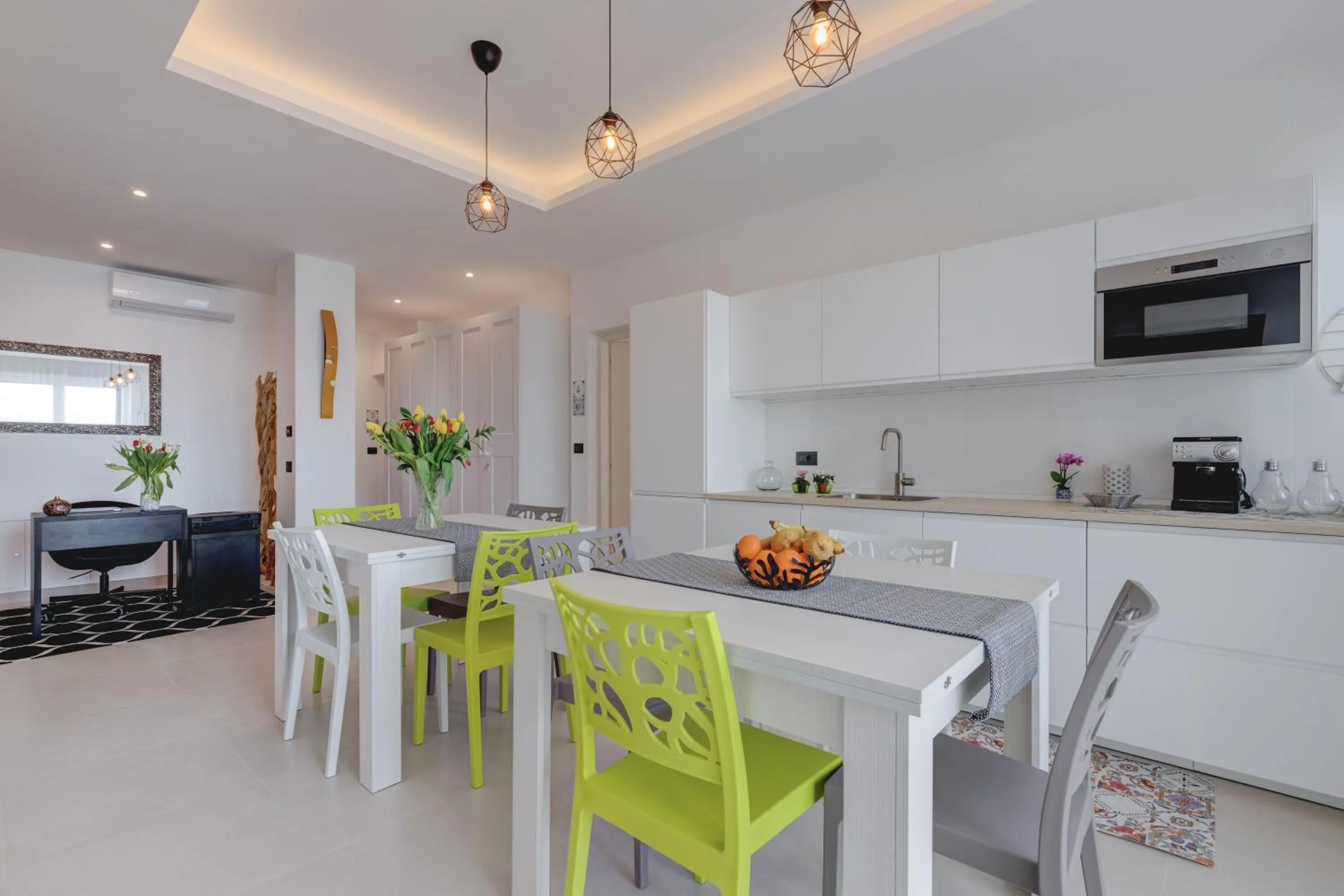 Communal kitchen in B&B Rocamatura - Adults only