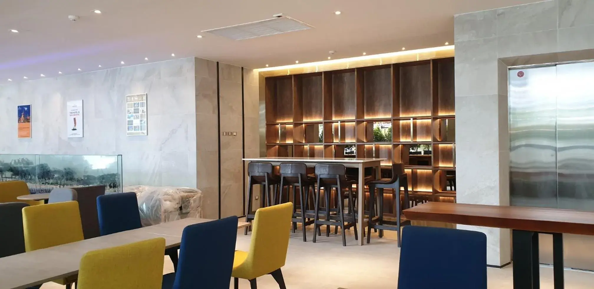 Restaurant/places to eat in Aspira One Sutthisan Restaurant/places to eat in Aspira One Sutthisan