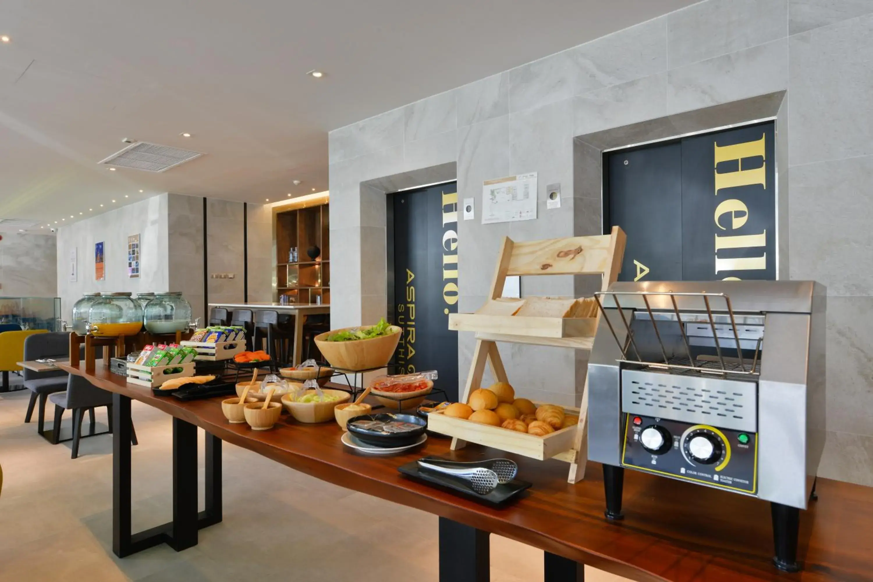 Buffet breakfast in Aspira One Sutthisan Buffet breakfast in Aspira One Sutthisan