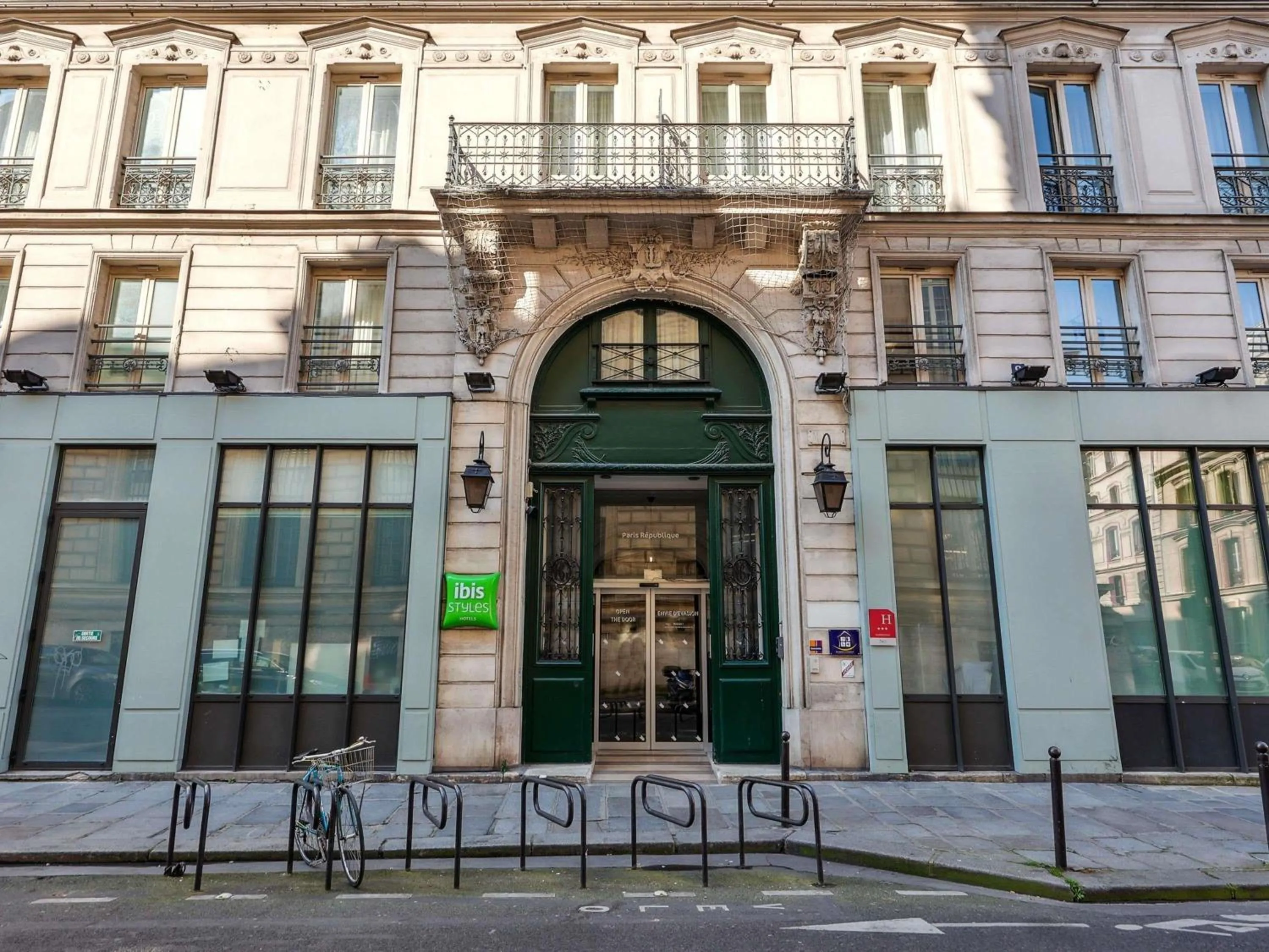 Property building in ibis Styles Paris République Le Marais