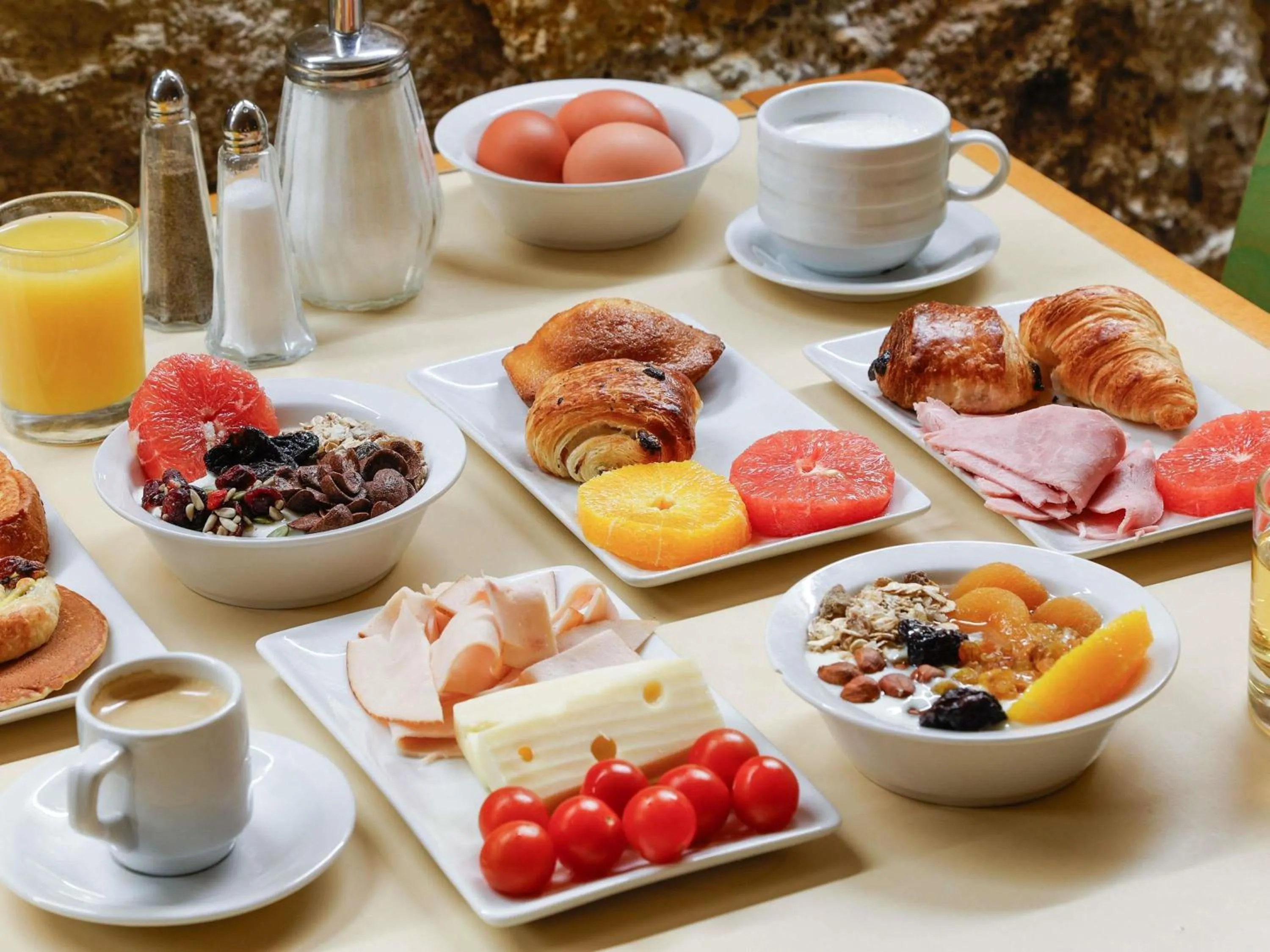 Breakfast in ibis Styles Paris République Le Marais