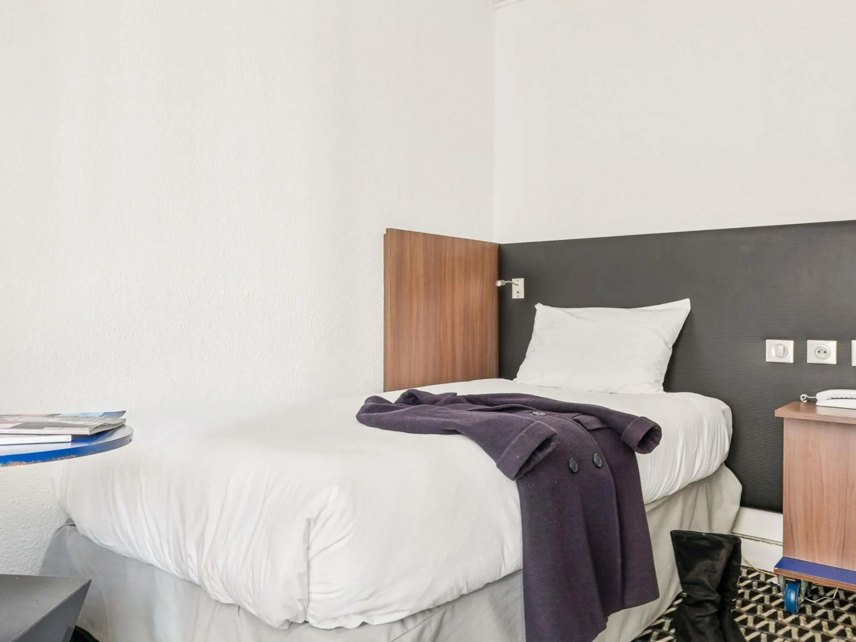 Bedroom, Bed in ibis Styles Paris République Le Marais Bedroom, Bed in ibis Styles Paris République Le Marais